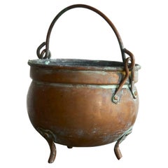Vaso con orecchie del XVIII secolo in rame patinato