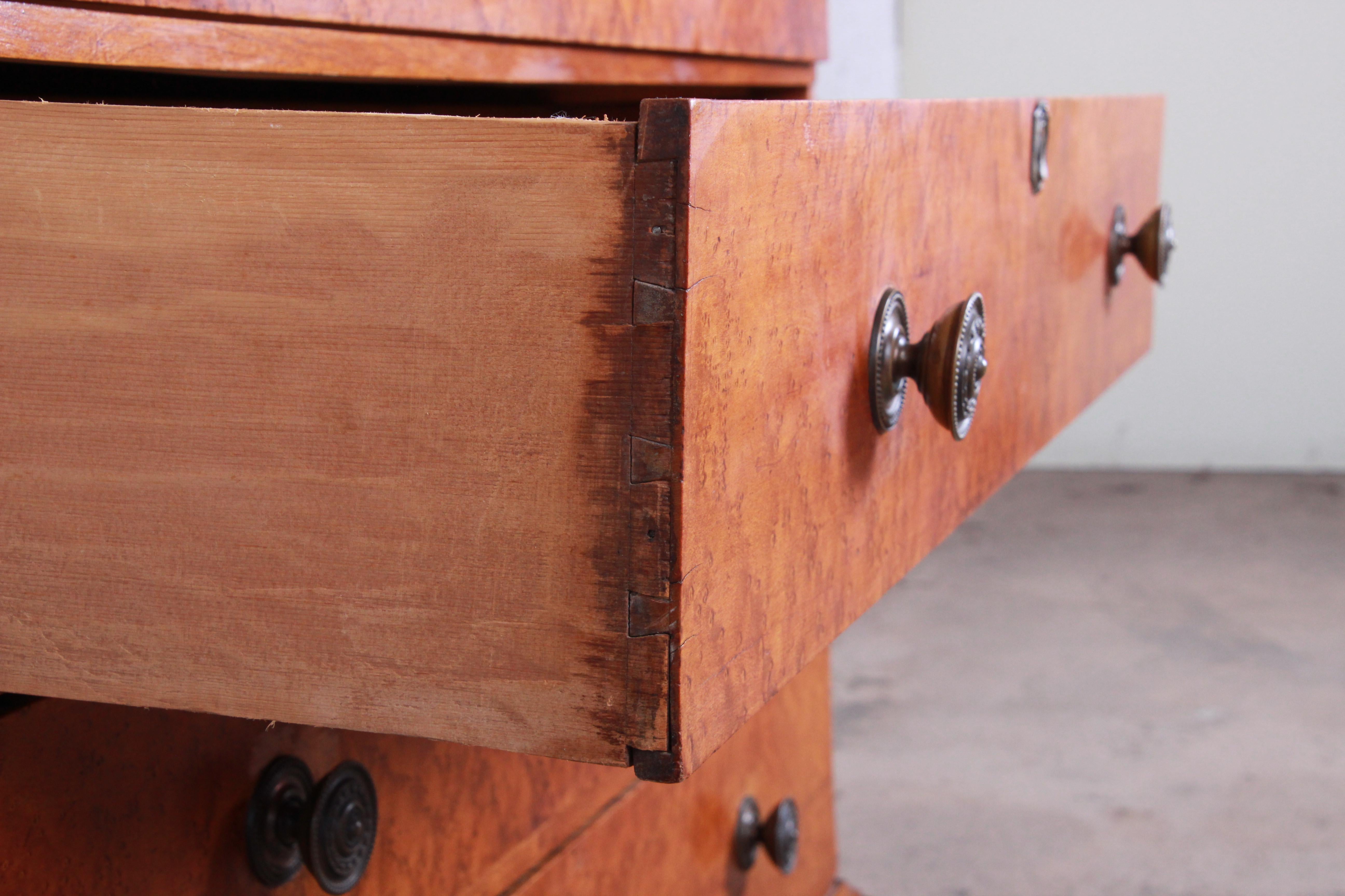 18th Century Early American Bird's-Eye Maple Chippendale Chest of Drawers (Ahornholz)