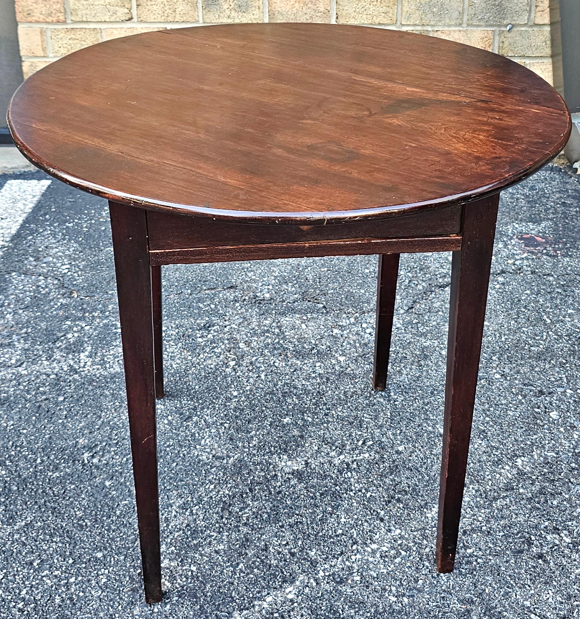 American Colonial 18th Century Early American Stained Mahogany Single Drawer Tavern Table For Sale