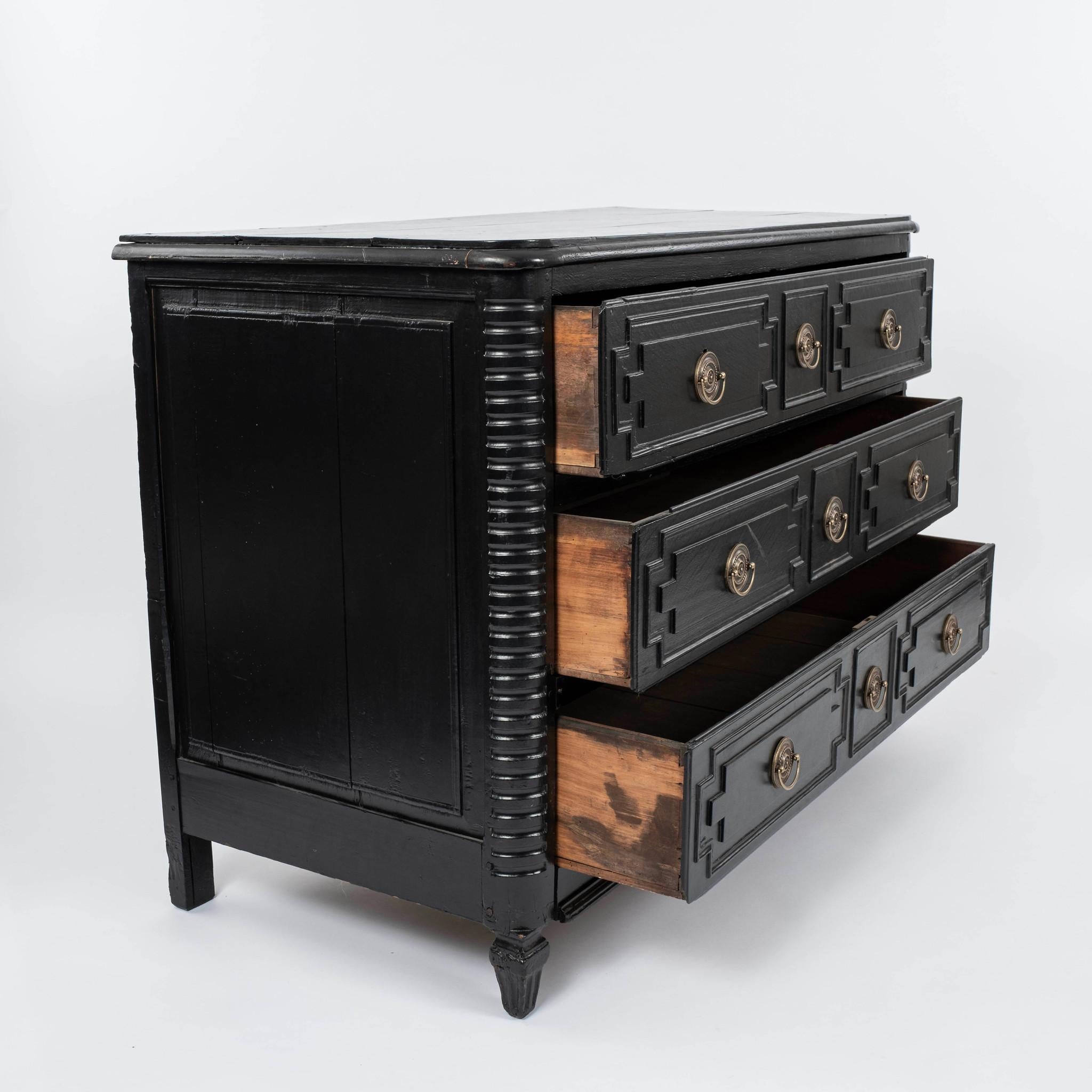 18th Century Ebonized Oak French Commode In Good Condition For Sale In Houston, TX