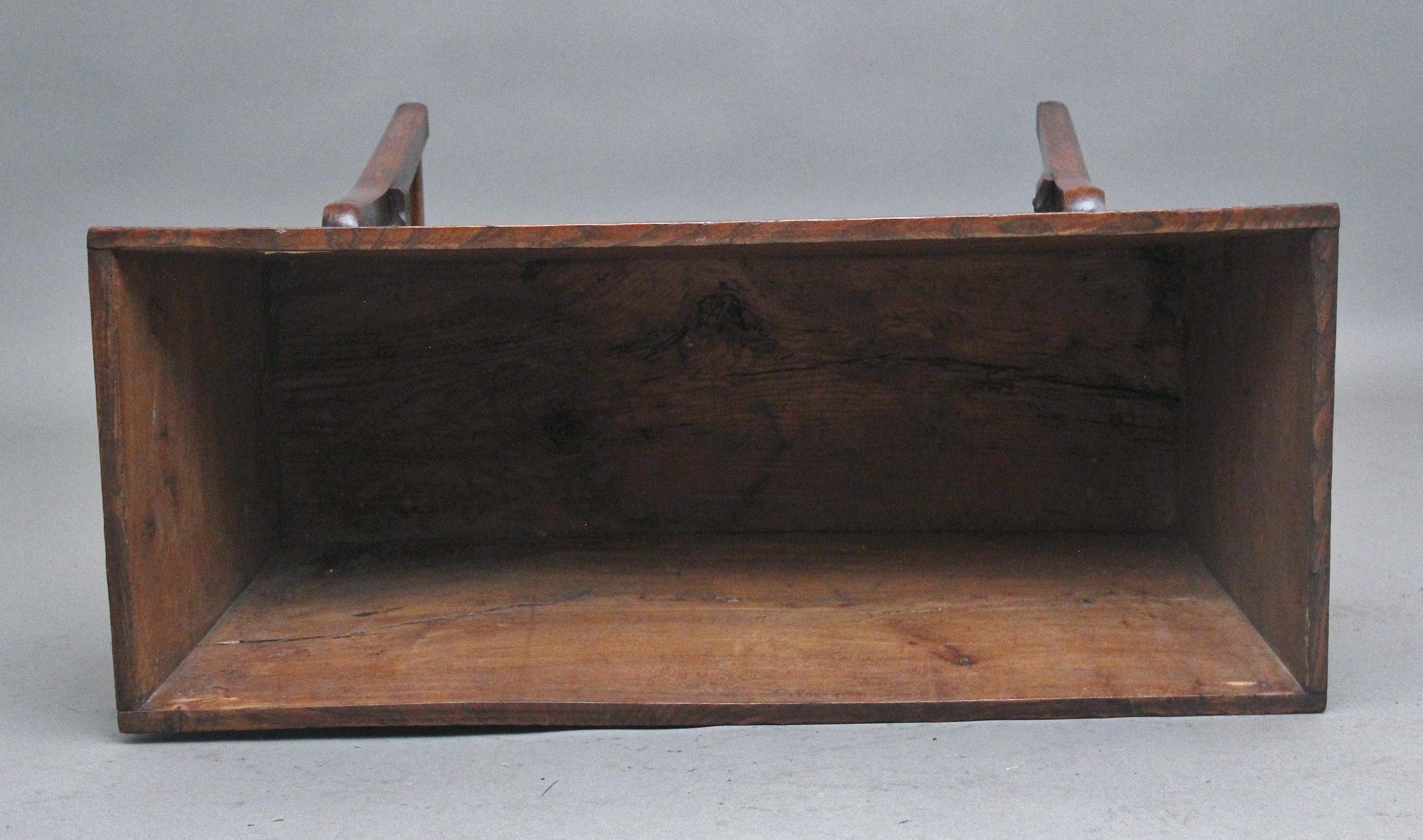 18th Century elm dough bin For Sale 2