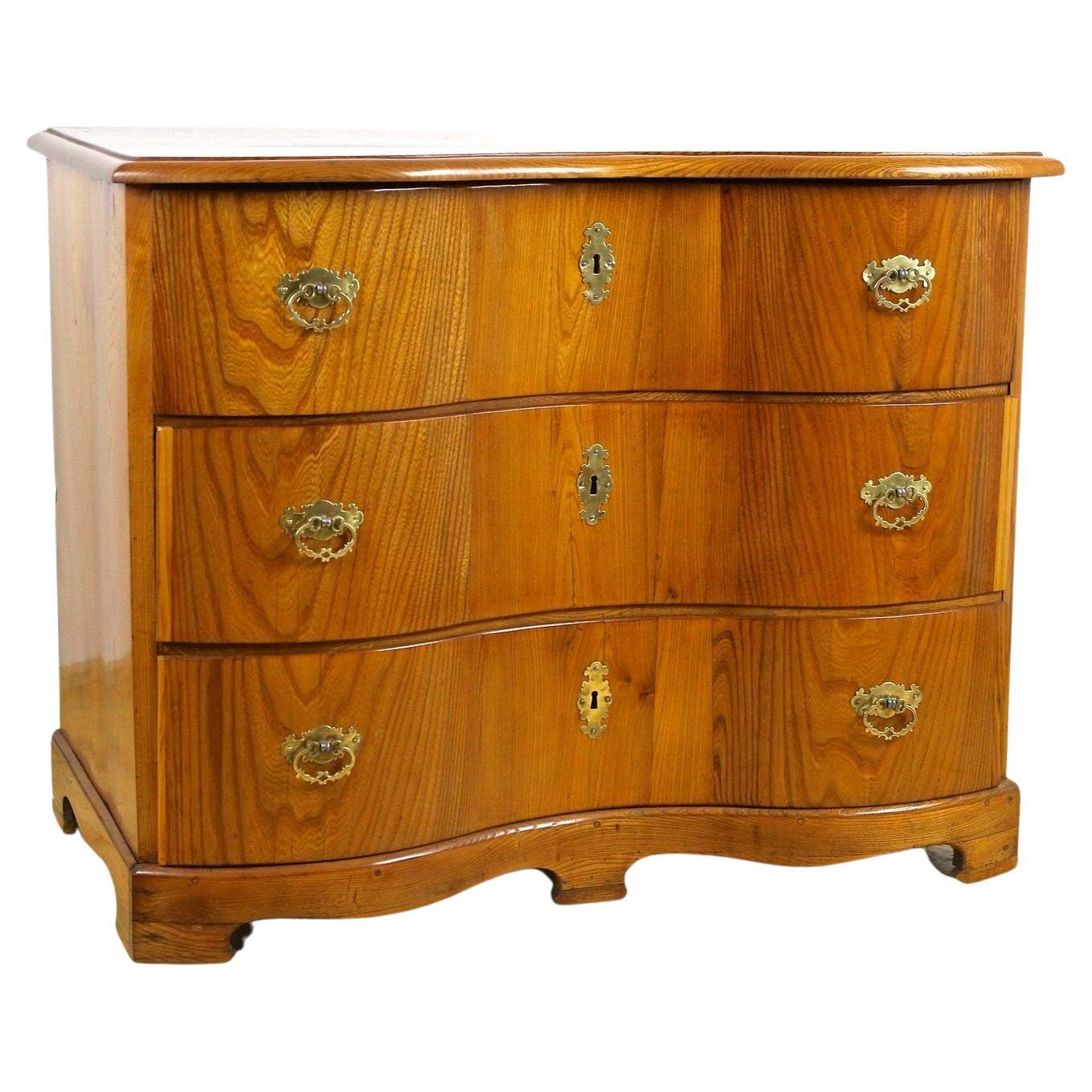 18th Century Elm Wood Baroque Chest of Drawers, South Germany, circa 1770