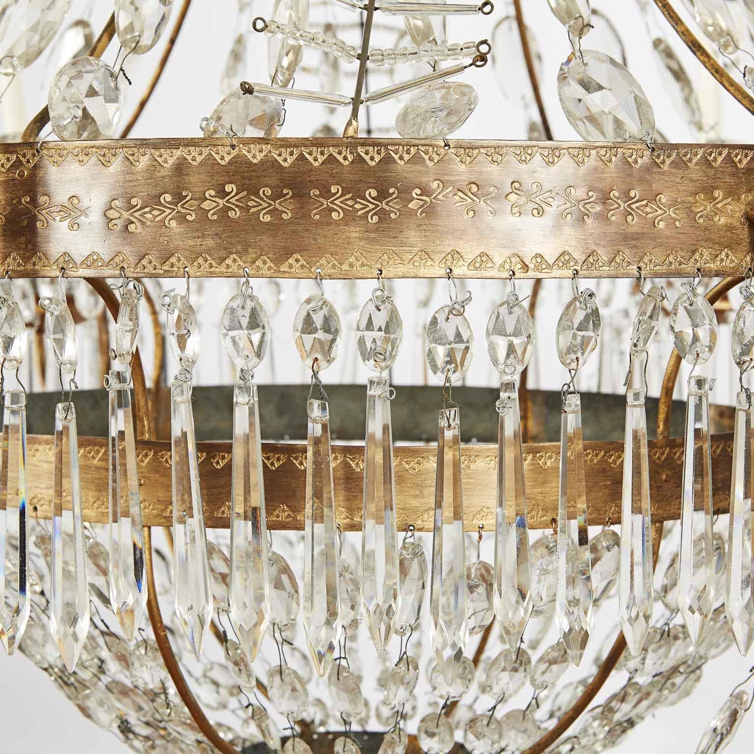 18th Century Empire Beaded Crystal Chandelier Italian from Piedmonte In Good Condition In Milan, IT