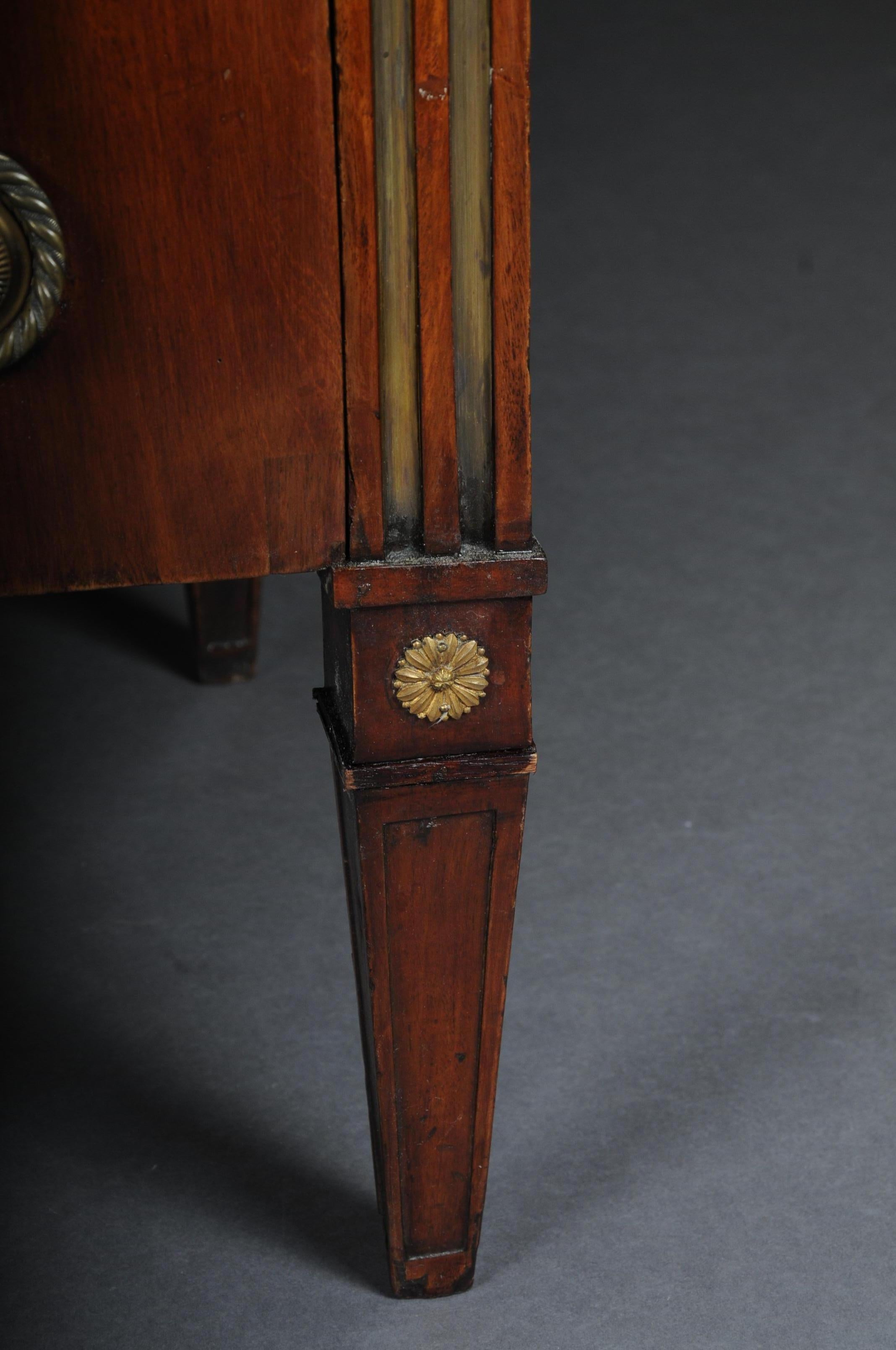 18th Century Empire Classicism Dresser after David Roentgen from 1790 3