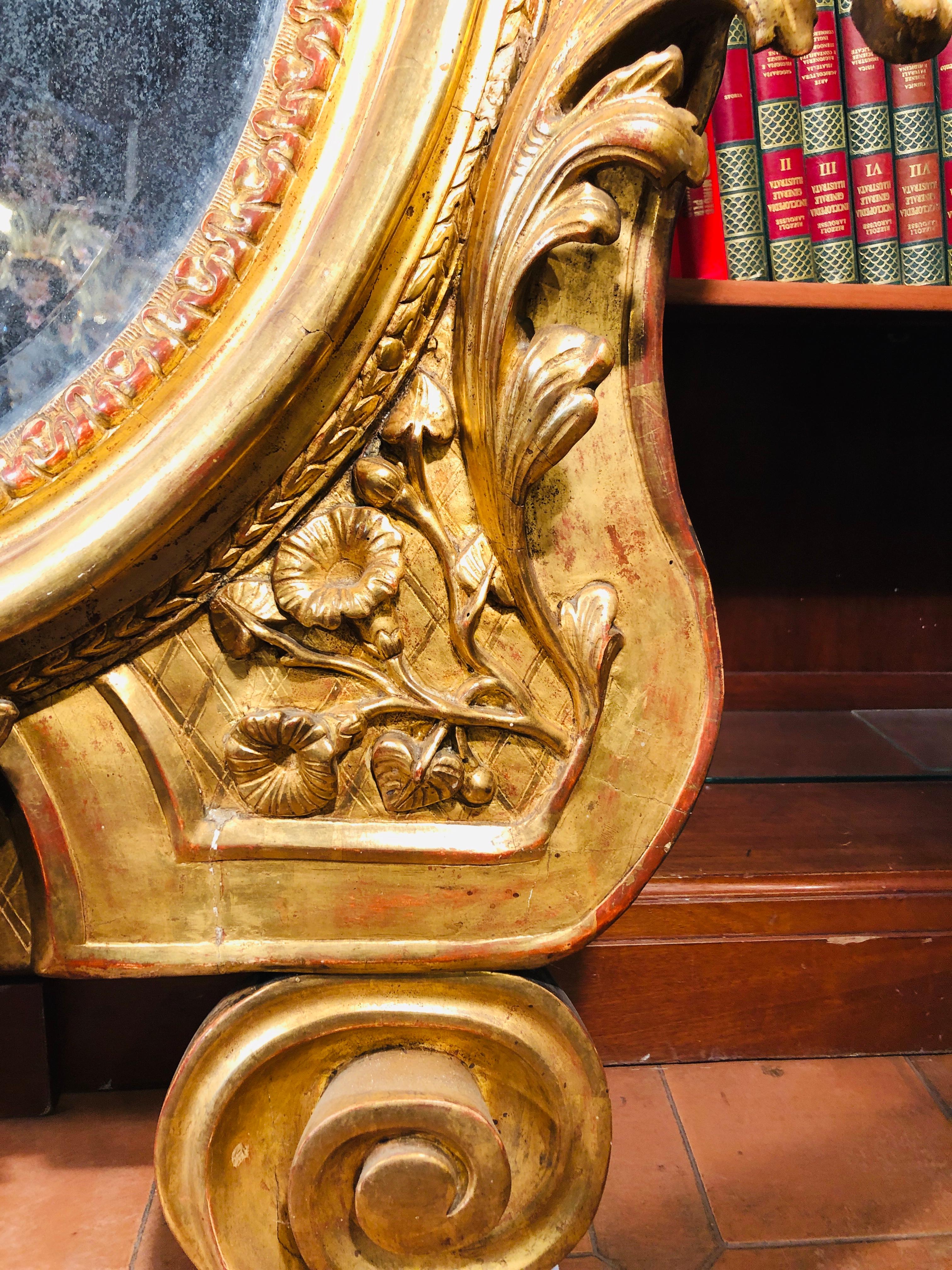 Italienischer vergoldeter Empire-Spiegel des 18. Jahrhunderts, Rom, 1790er Jahre (Vergoldetes Holz)