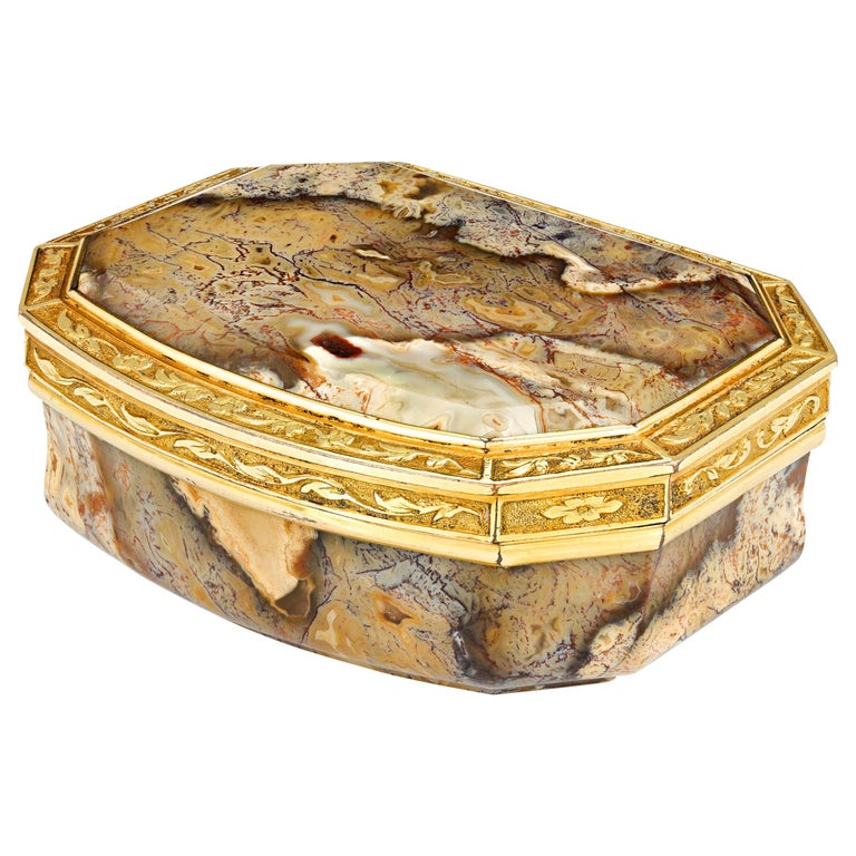 18th Century English Agate Snuff Box For Sale