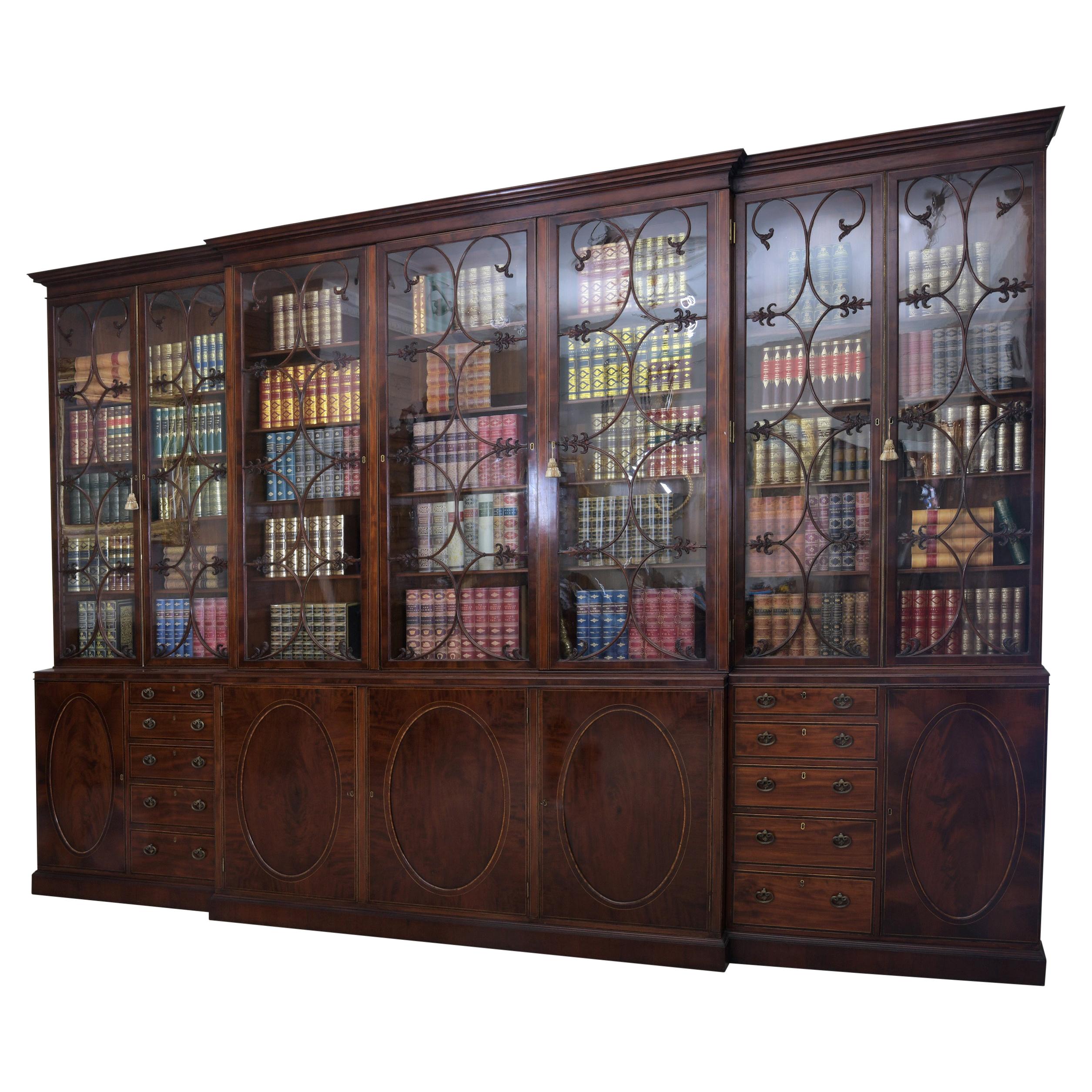 18th Century English Antique Library Bookcase Attributed to Gillows of Lancaster For Sale