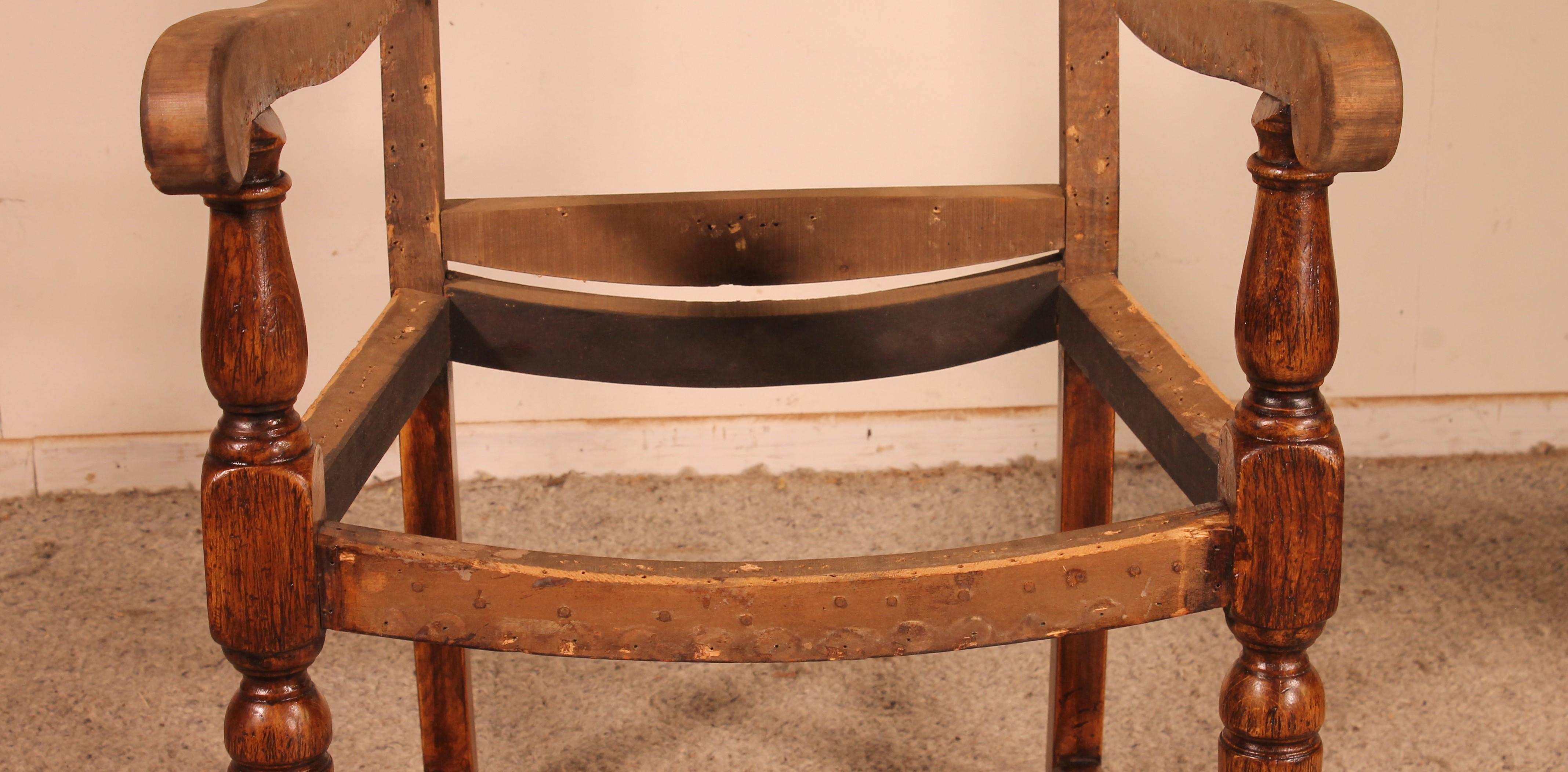 Sillón inglés del siglo XVIII en roble Británico en venta