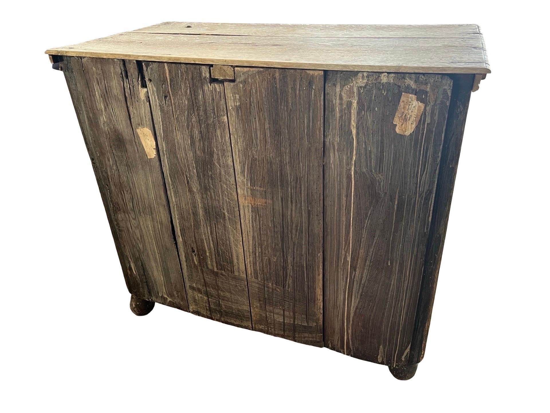 18th Century English Bleached Oak Jacobean Chest of Drawers For Sale 8