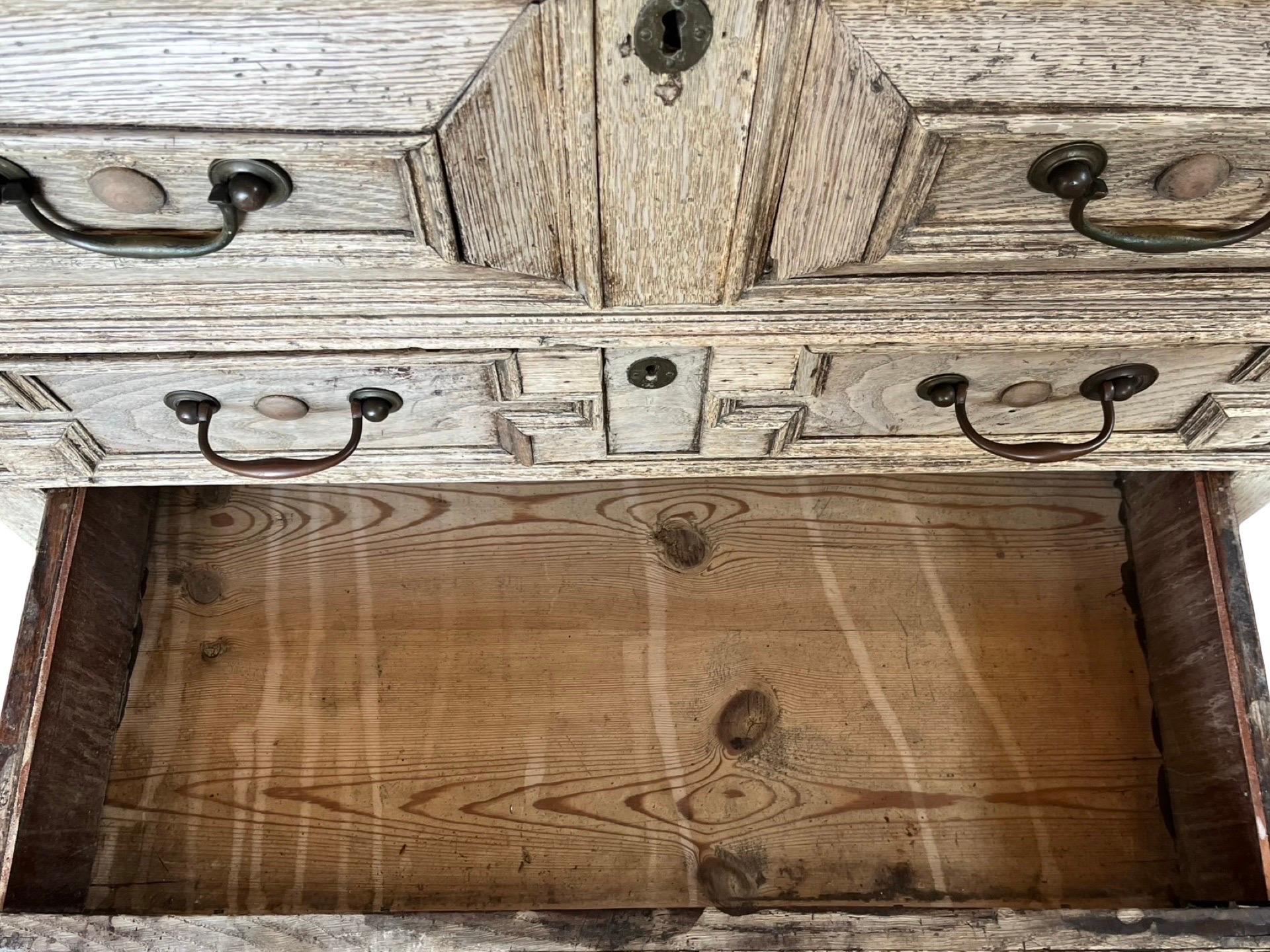 18th Century English Bleached Oak Jacobean Chest of Drawers For Sale 10