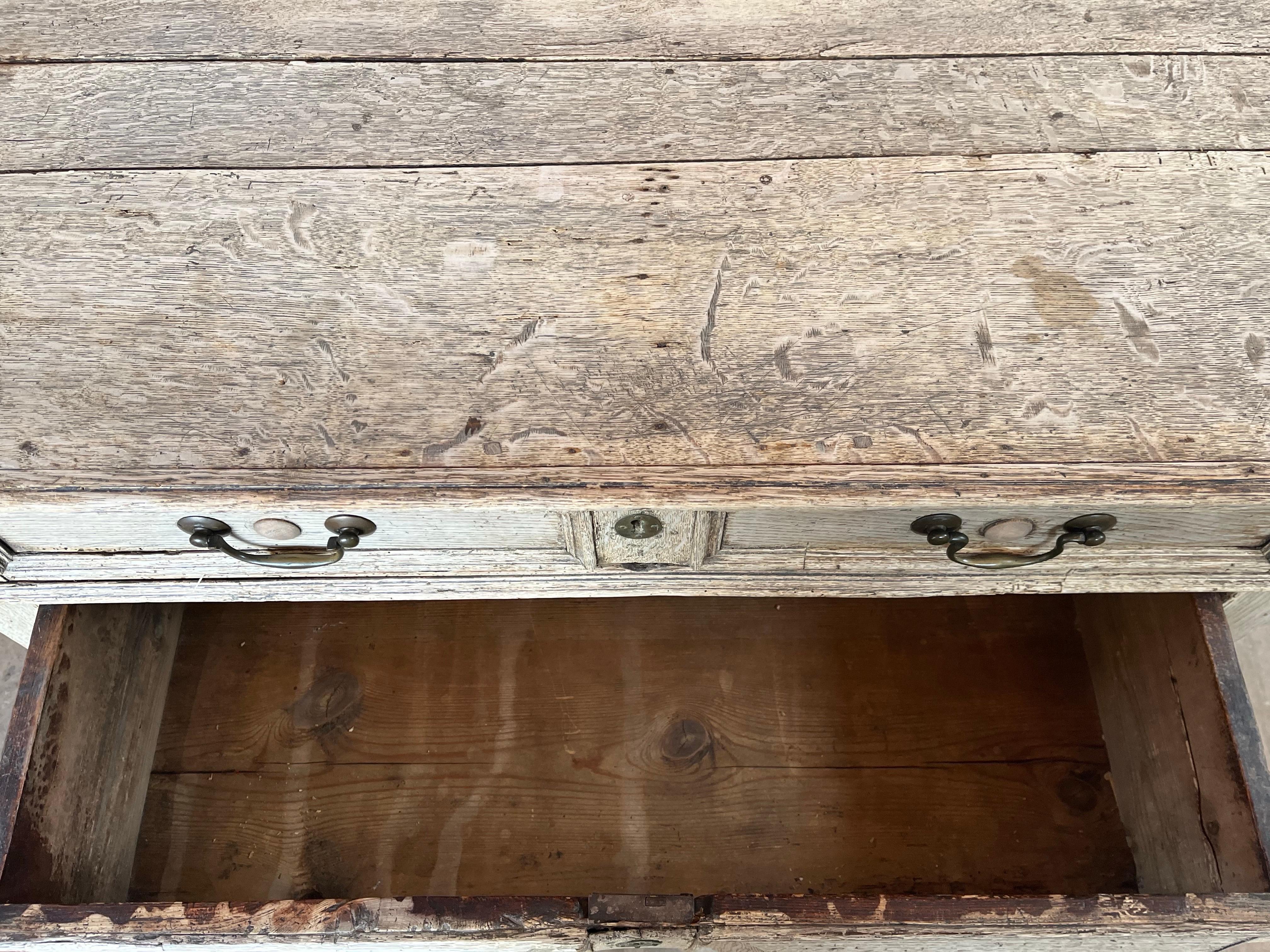 18th Century English Bleached Oak Jacobean Chest of Drawers For Sale 12