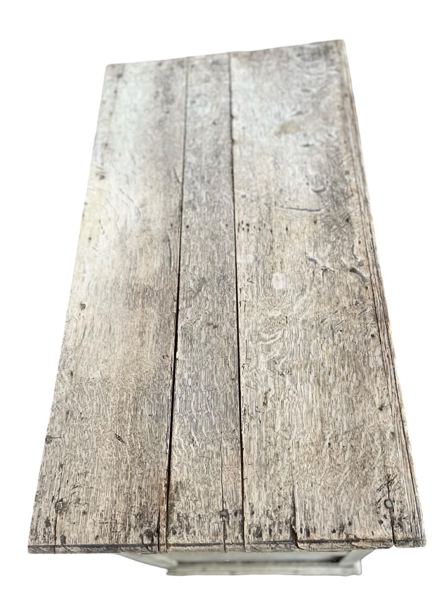 18th Century English Bleached Oak Jacobean Chest of Drawers For Sale 15