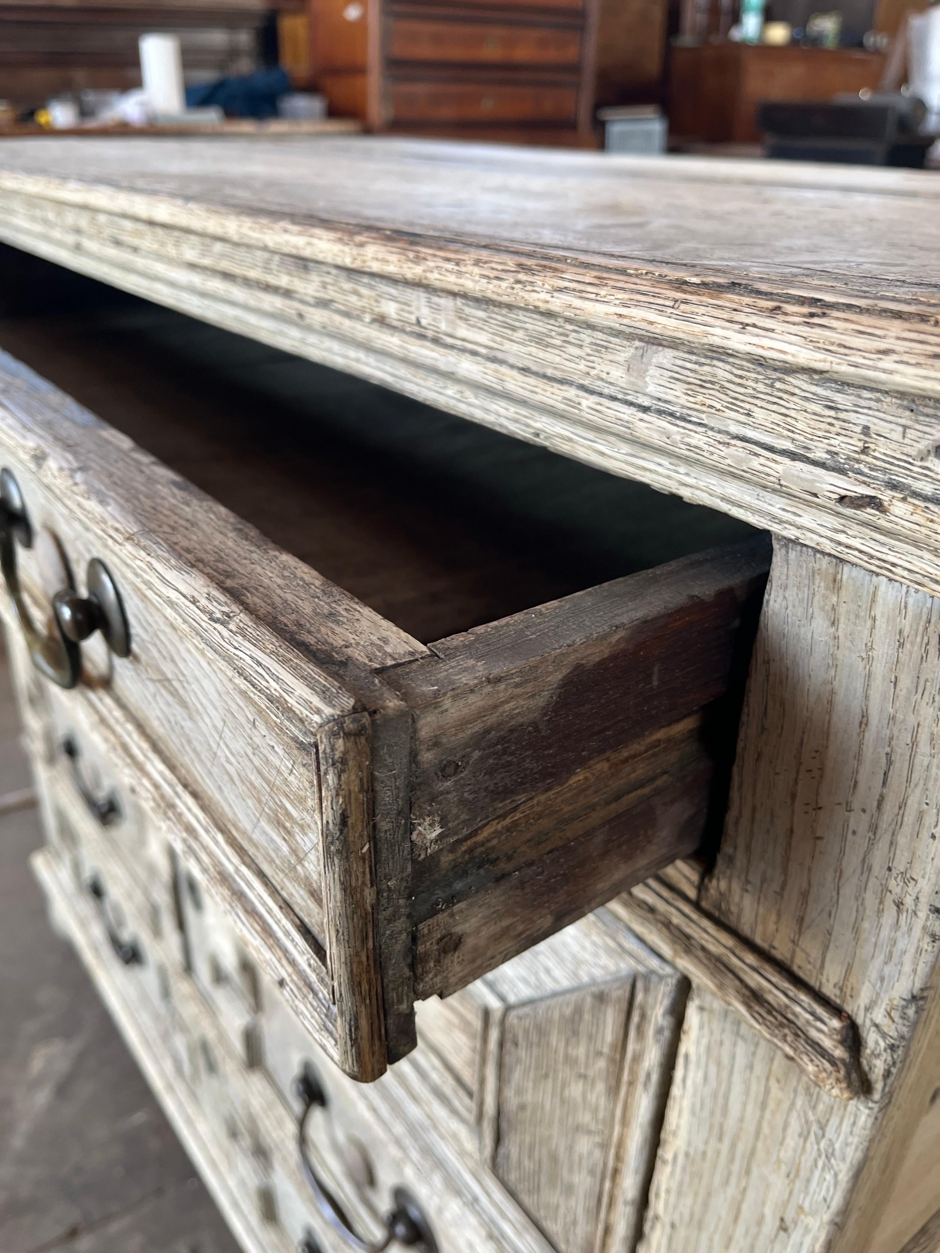 18th Century English Bleached Oak Jacobean Chest of Drawers For Sale 3