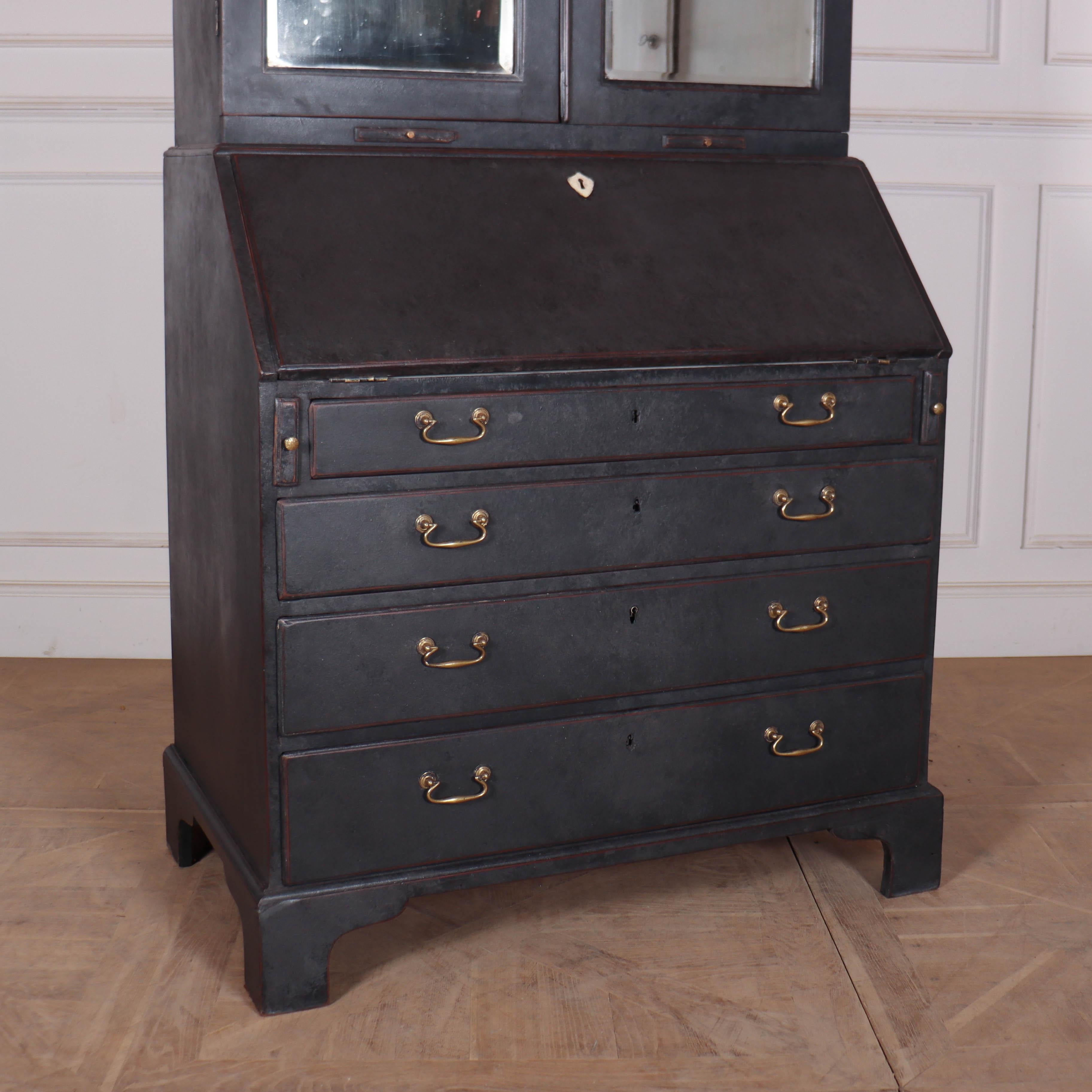 18th C English painted oak bureau bookcase with a mirrrored top. 1770.

Height to desk is 30.5