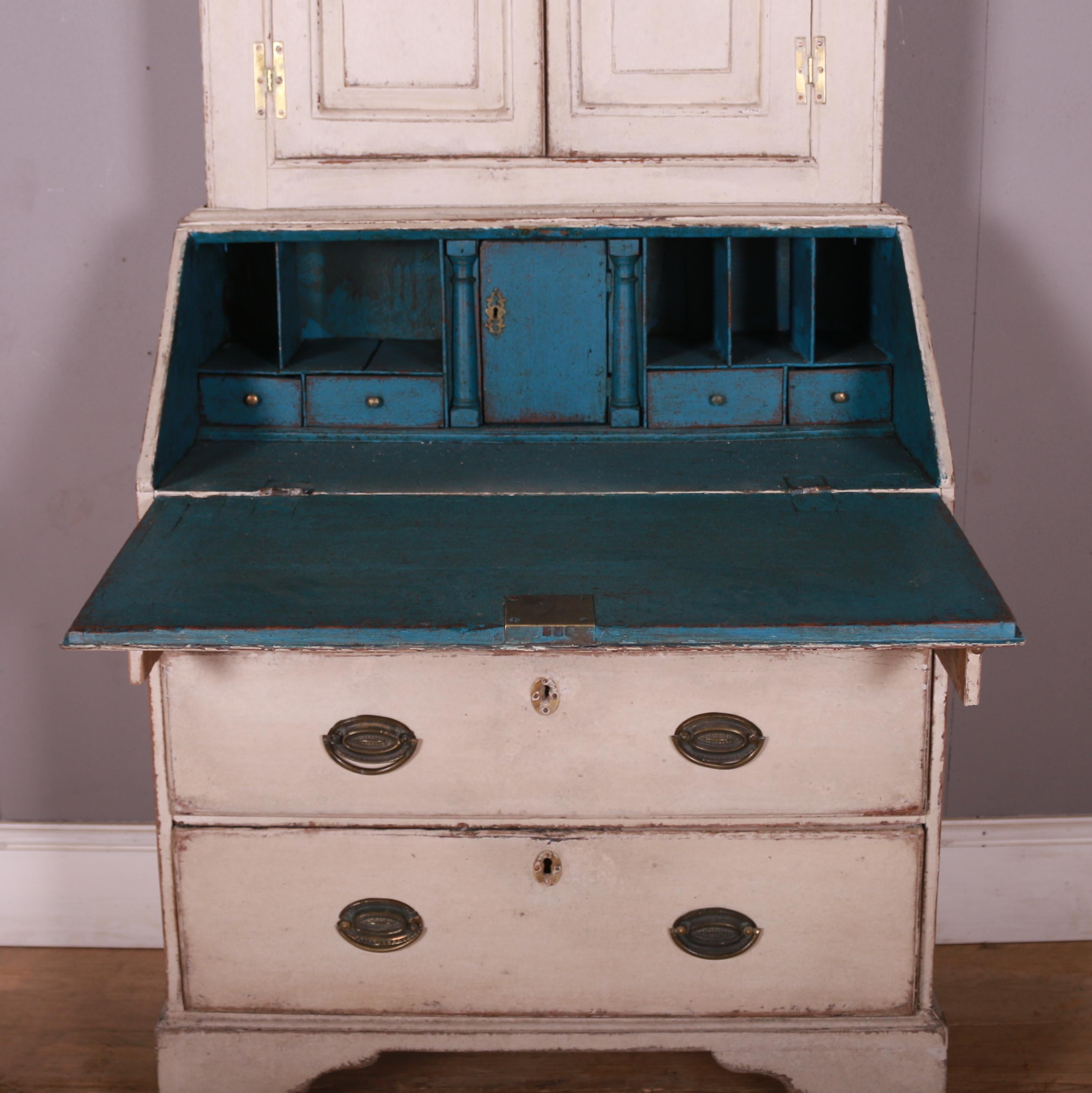 18th Century English Bureau Bookcase For Sale 3