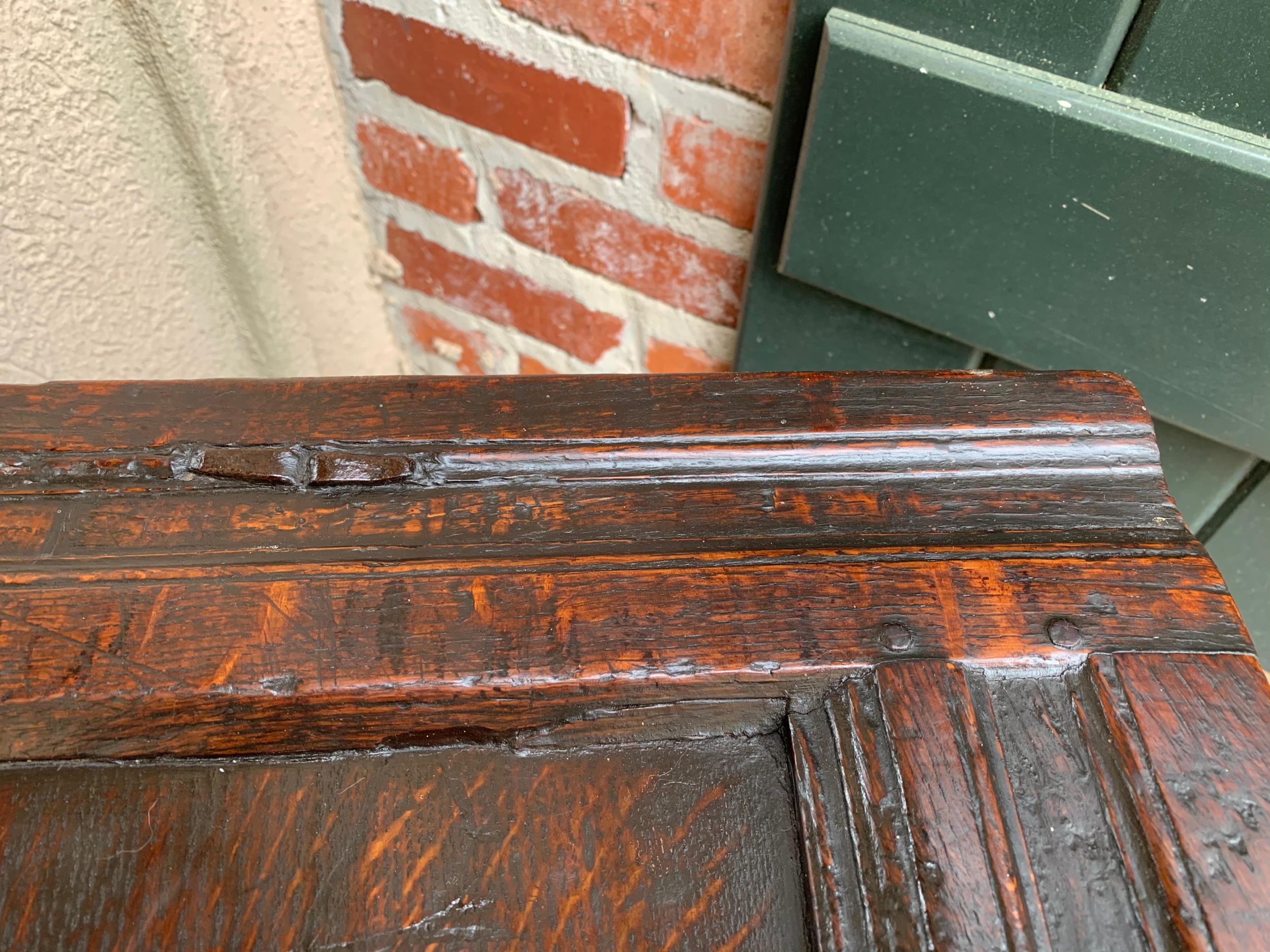 Antique English Carved Oak Coffer Trunk Chest Coffee Table Blanket Box c1770 In Good Condition For Sale In Shreveport, LA