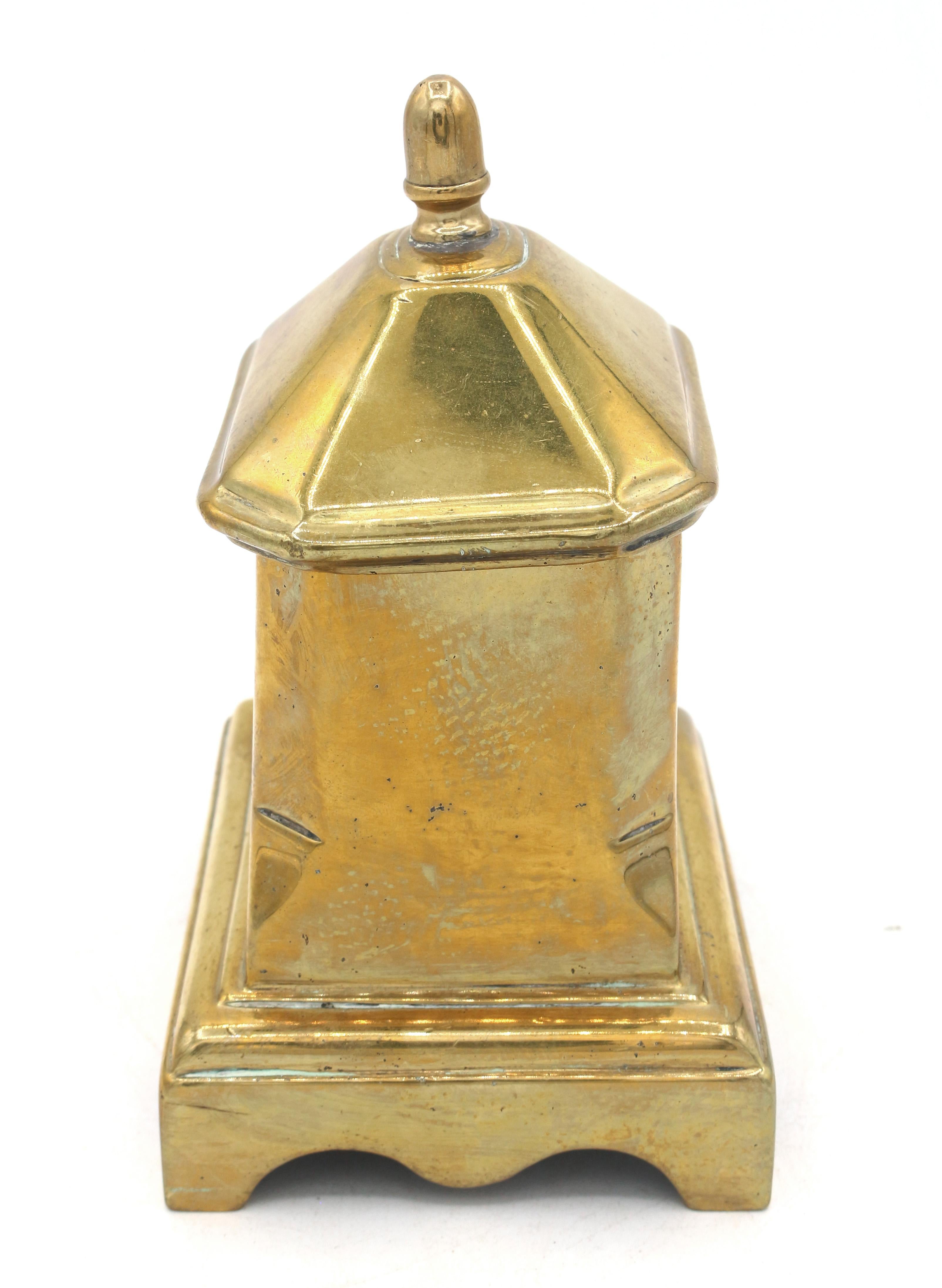 18th Century English Cast Brass Tobacco Box In Good Condition In Chapel Hill, NC