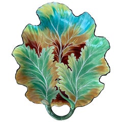 18th Century English Chelsea Colorful Leaf Shaped Plate, Impressed Anchor Mark