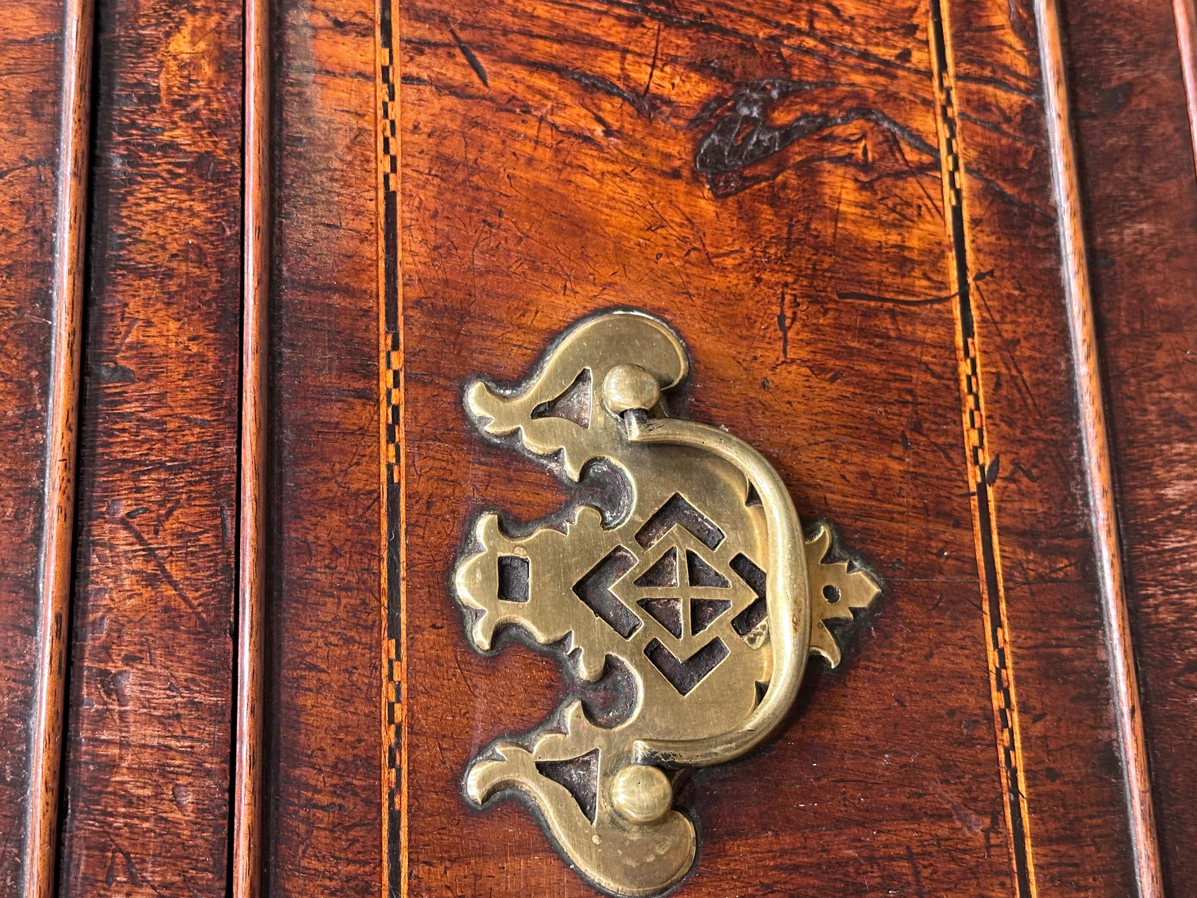 18th Century English Chest of Drawers In Good Condition For Sale In Nashville, TN