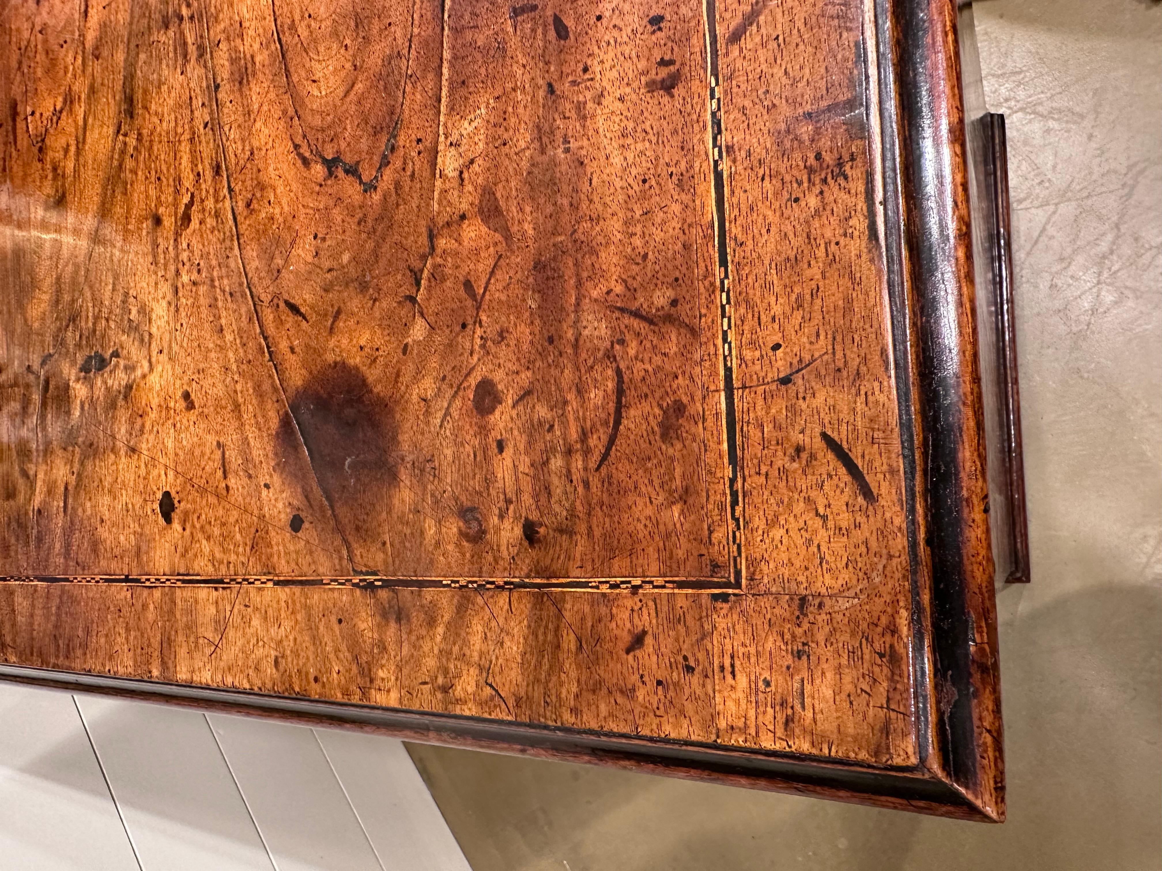 18th Century English Chest of Drawers For Sale 2