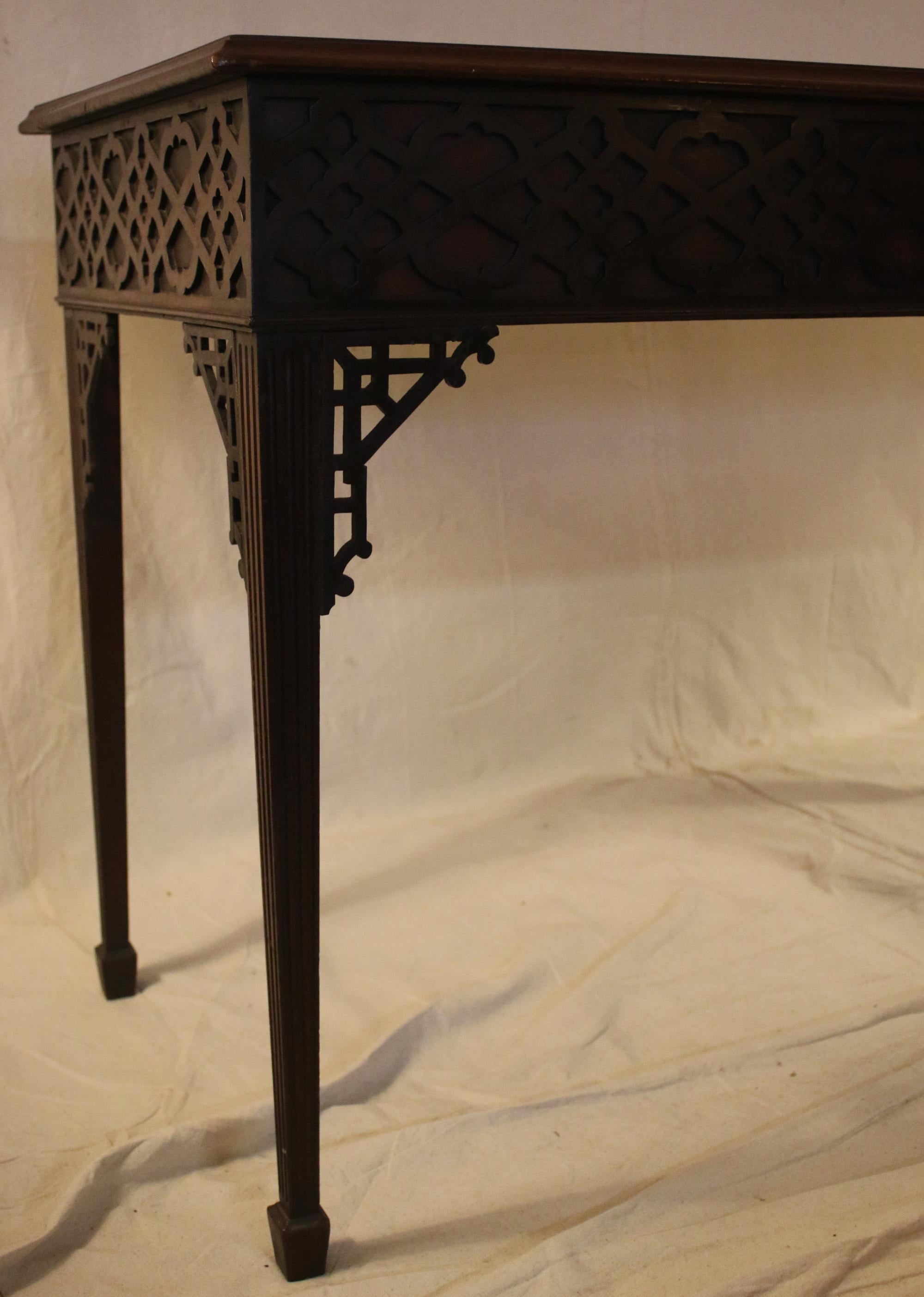 18th Century English Chinese Chippendale Console Table For Sale 3