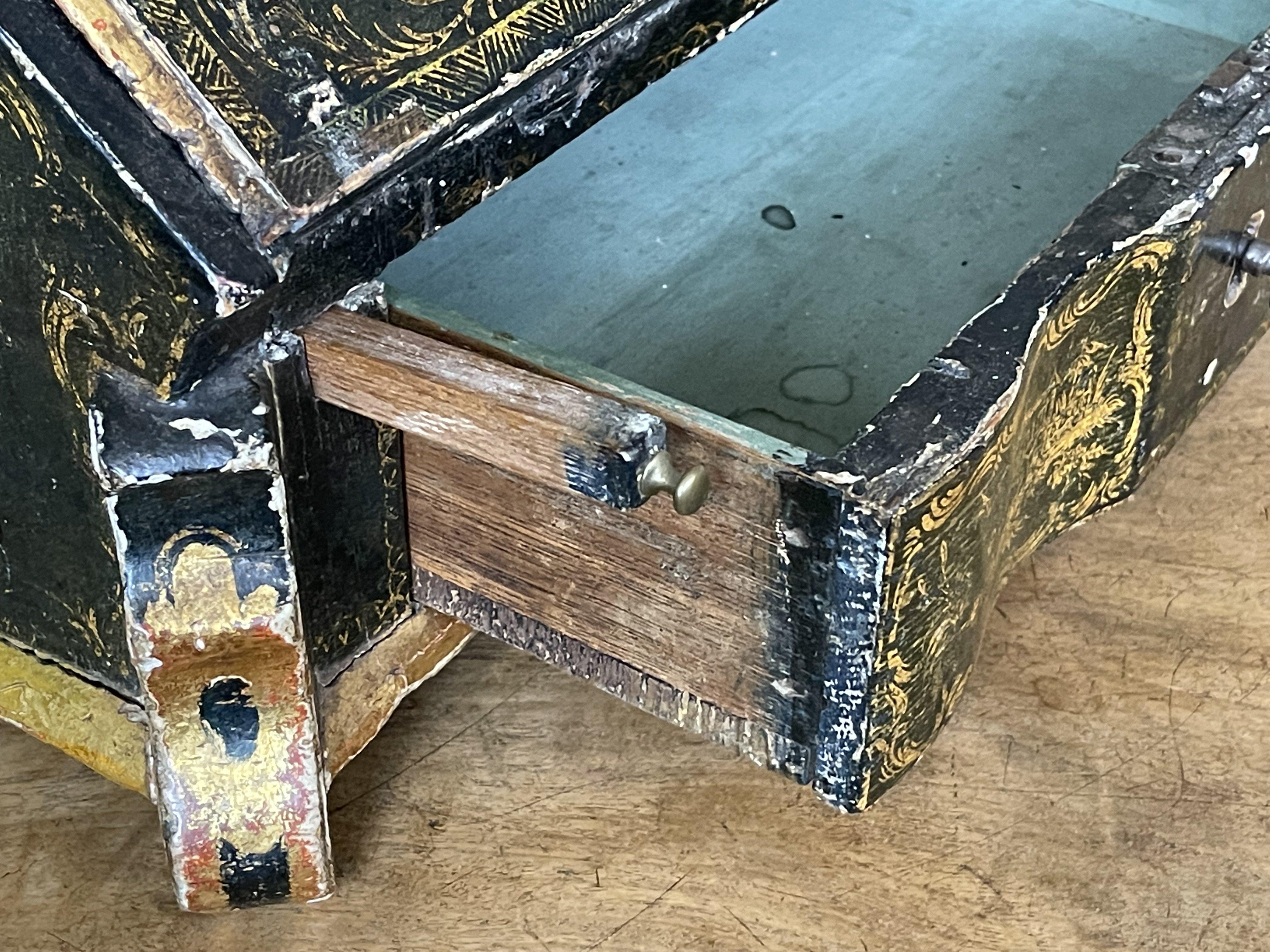 18th Century English Chinoiserie Table Desk 1