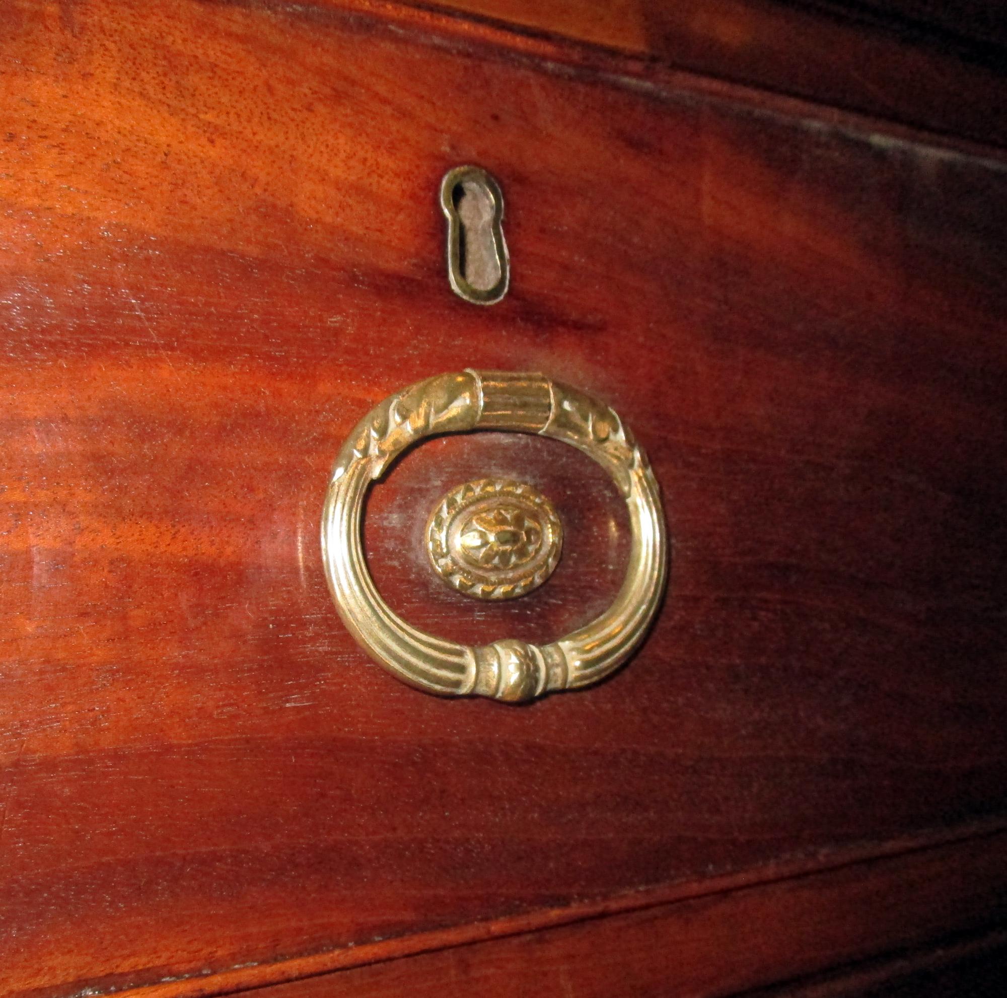 18th century English Chippendale Chest on Chest Large Size For Sale 1