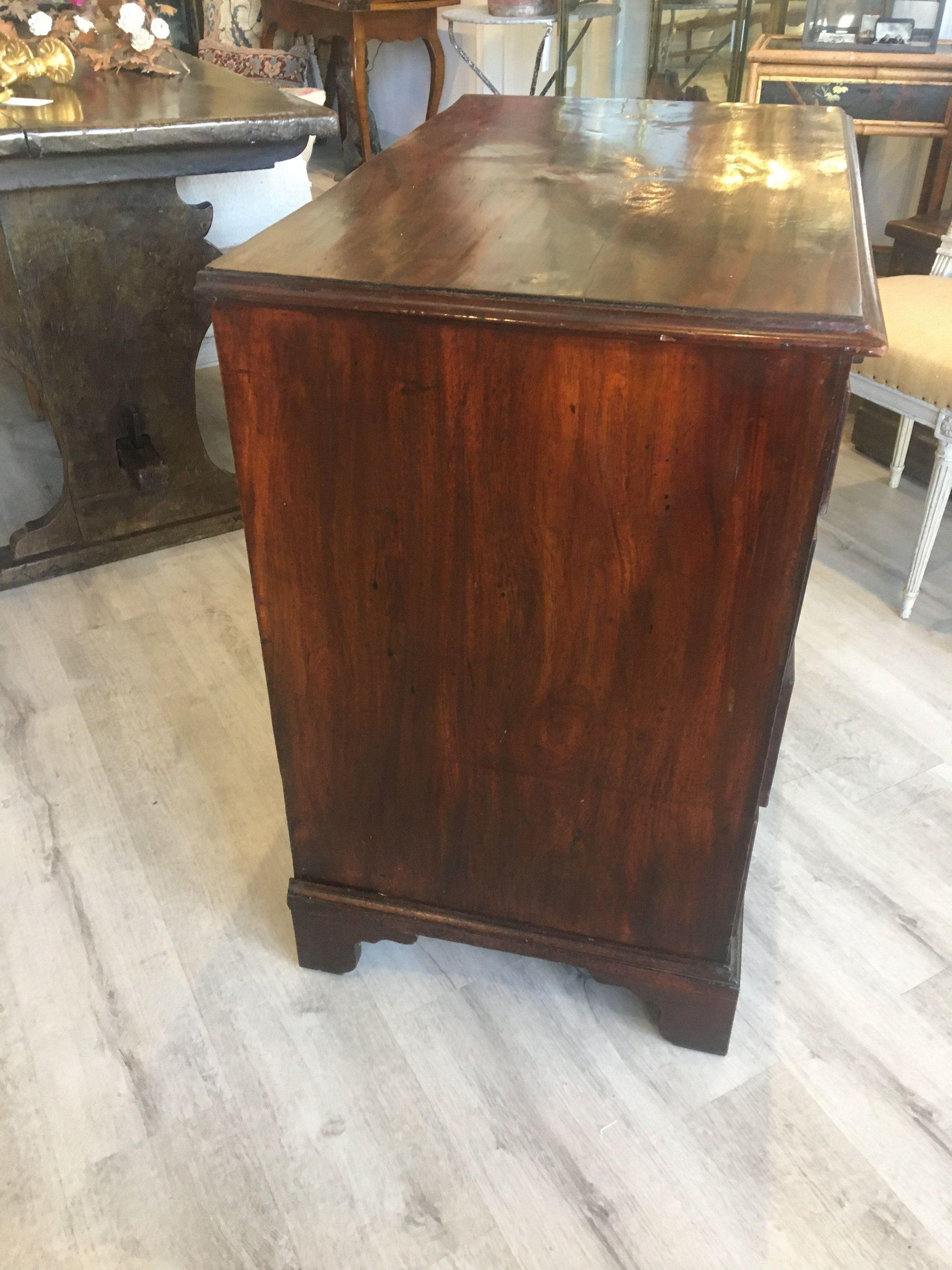 18th Century English Chippendale Cuban Mahogany Bachelor's Chest 3