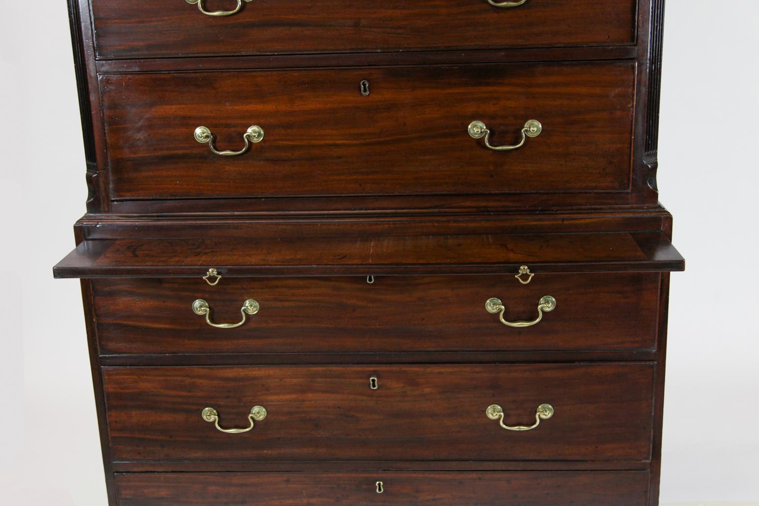 18th Century English Chippendale Mahogany Chest On Chest For Sale 1