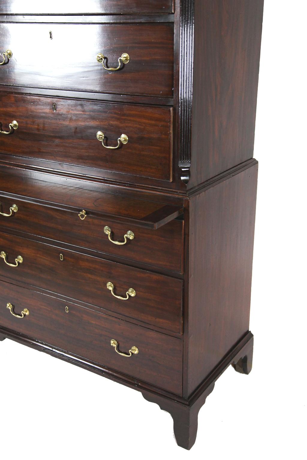 18th Century English Chippendale Mahogany Chest On Chest For Sale 2