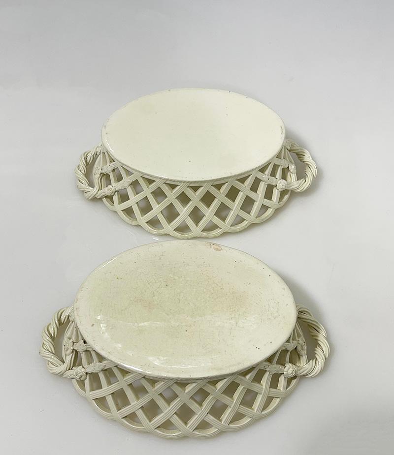18th century English creamware baskets and plates For Sale 3