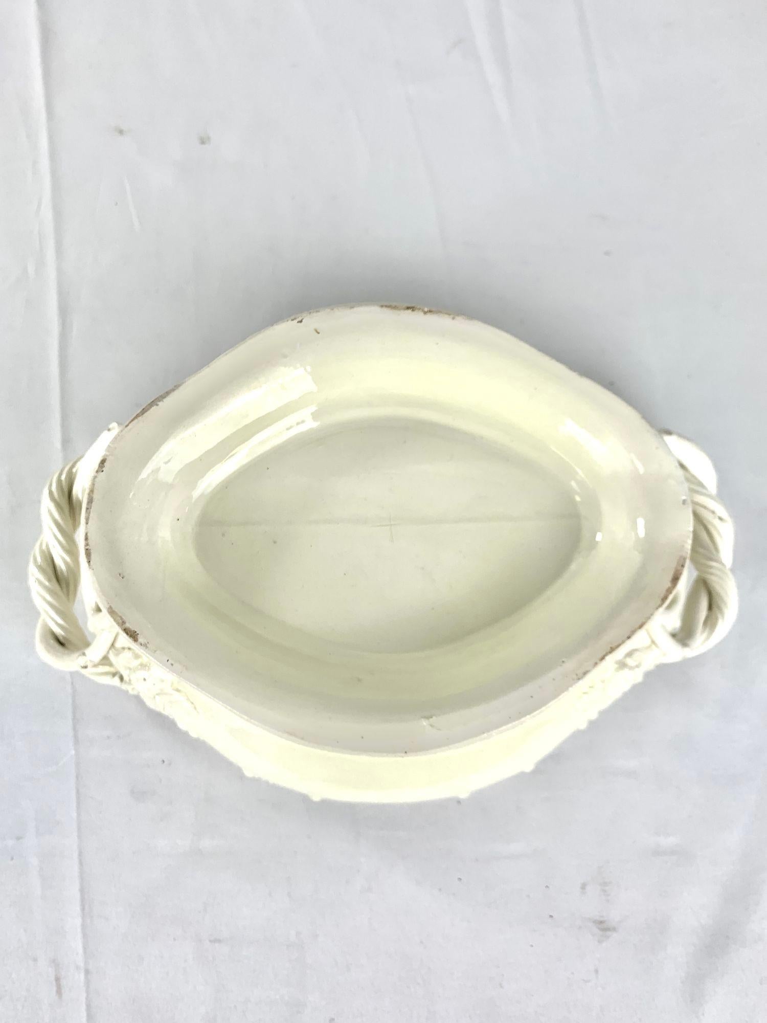 Sopera inglesa del siglo XVIII de Leeds Pottery Circa 1785 en venta 2