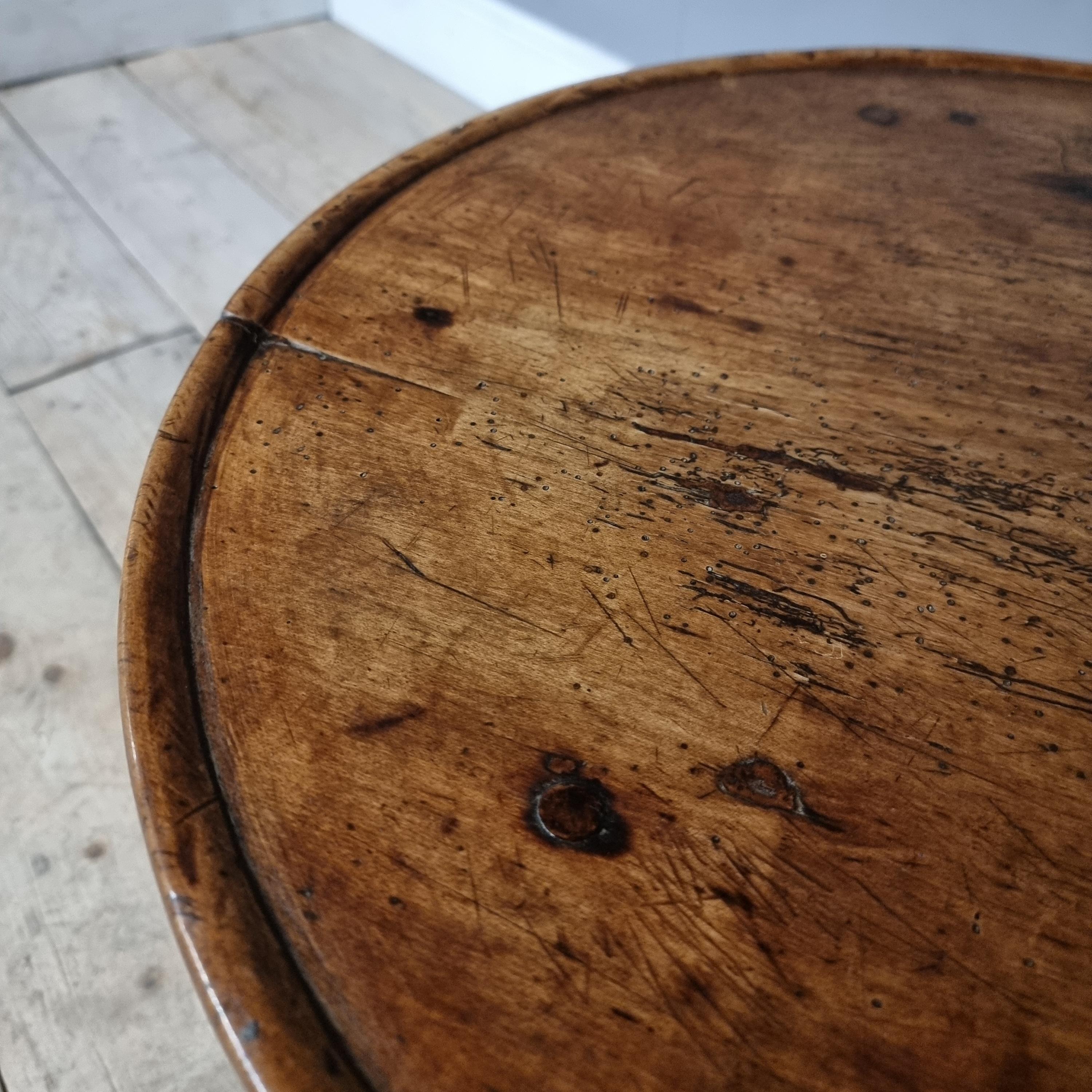 18th Century English Cricket Table In Good Condition In Leamington Spa, Warwickshire