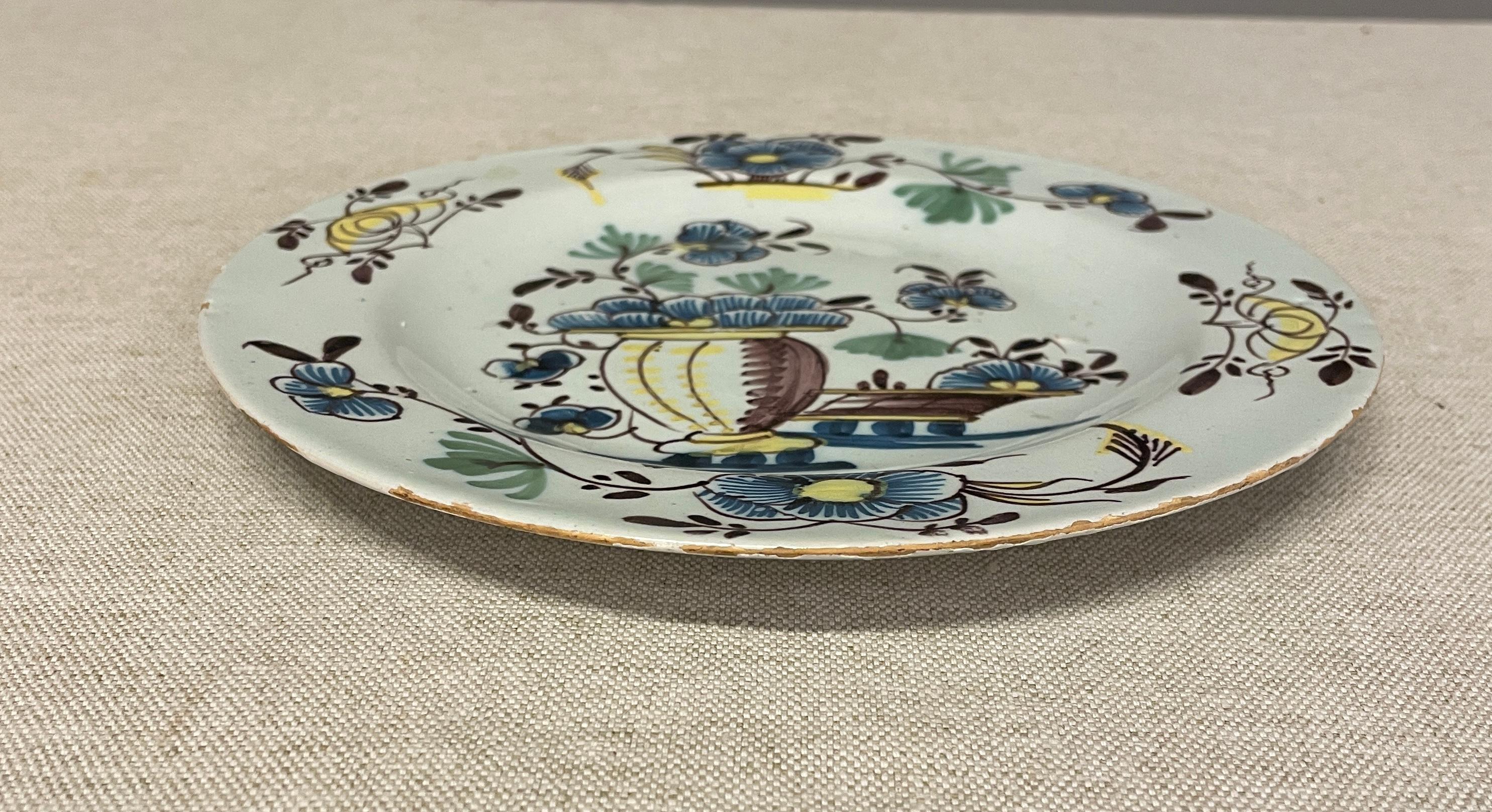 18th Century English Delft Tin Glaze Faience Polychrome Plate For Sale 2