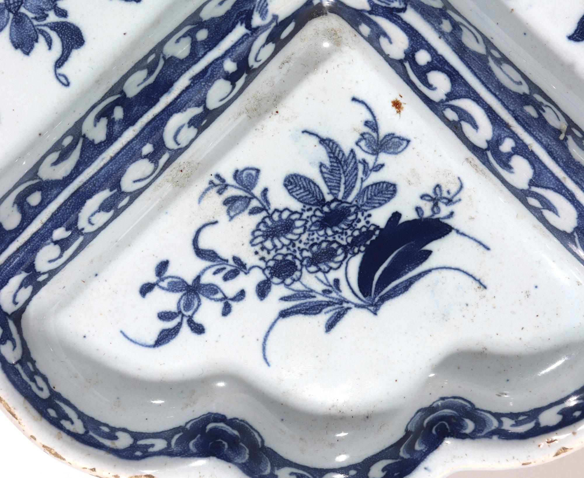 18th Century English Delftware Blue & White Sweetmeat Dish, Probably London In Good Condition For Sale In Downingtown, PA