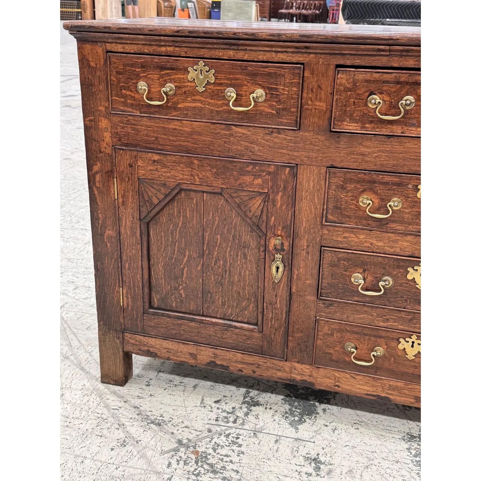 Base per comò inglese del XVIII secolo in vendita 9