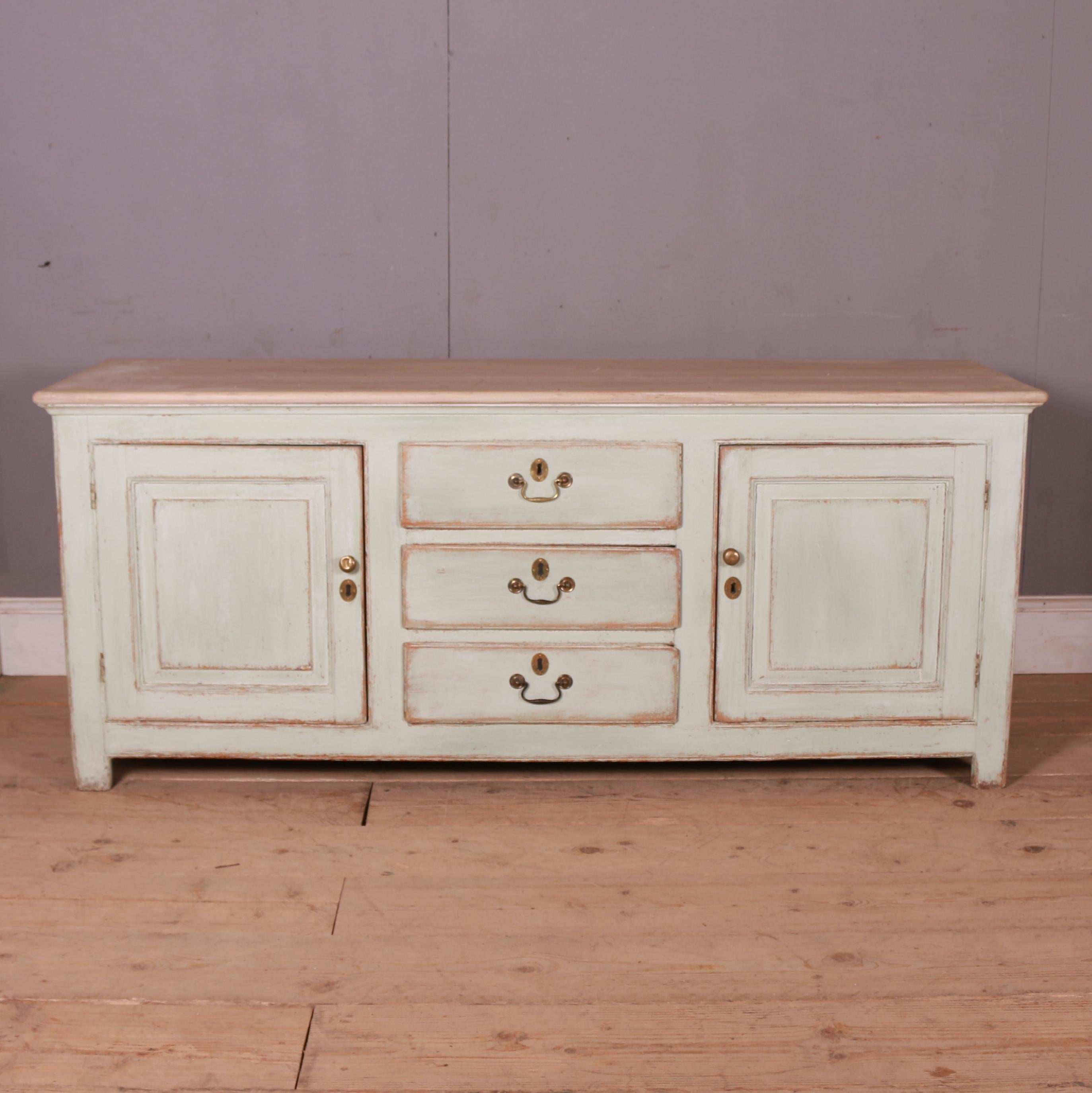 18th C painted English dresser base with a scrubbed and bleached top. 1790.

Reference: 7534

Dimensions
66.5 inches (169 cms) wide
21.5 inches (55 cms) deep
28 inches (71 cms) high.