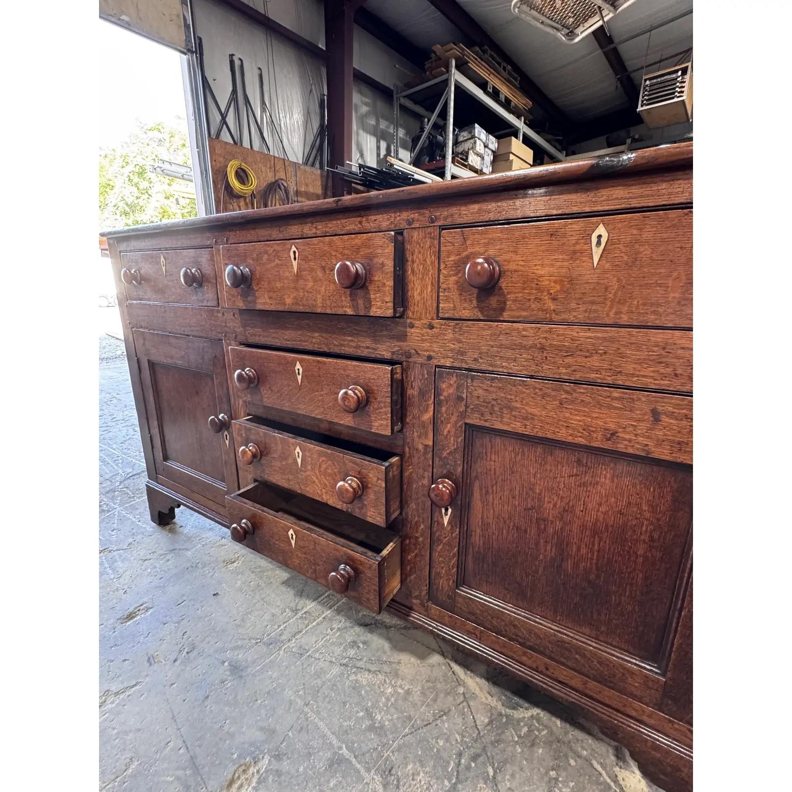 Base de cómoda inglesa del siglo XVIII Madera en venta