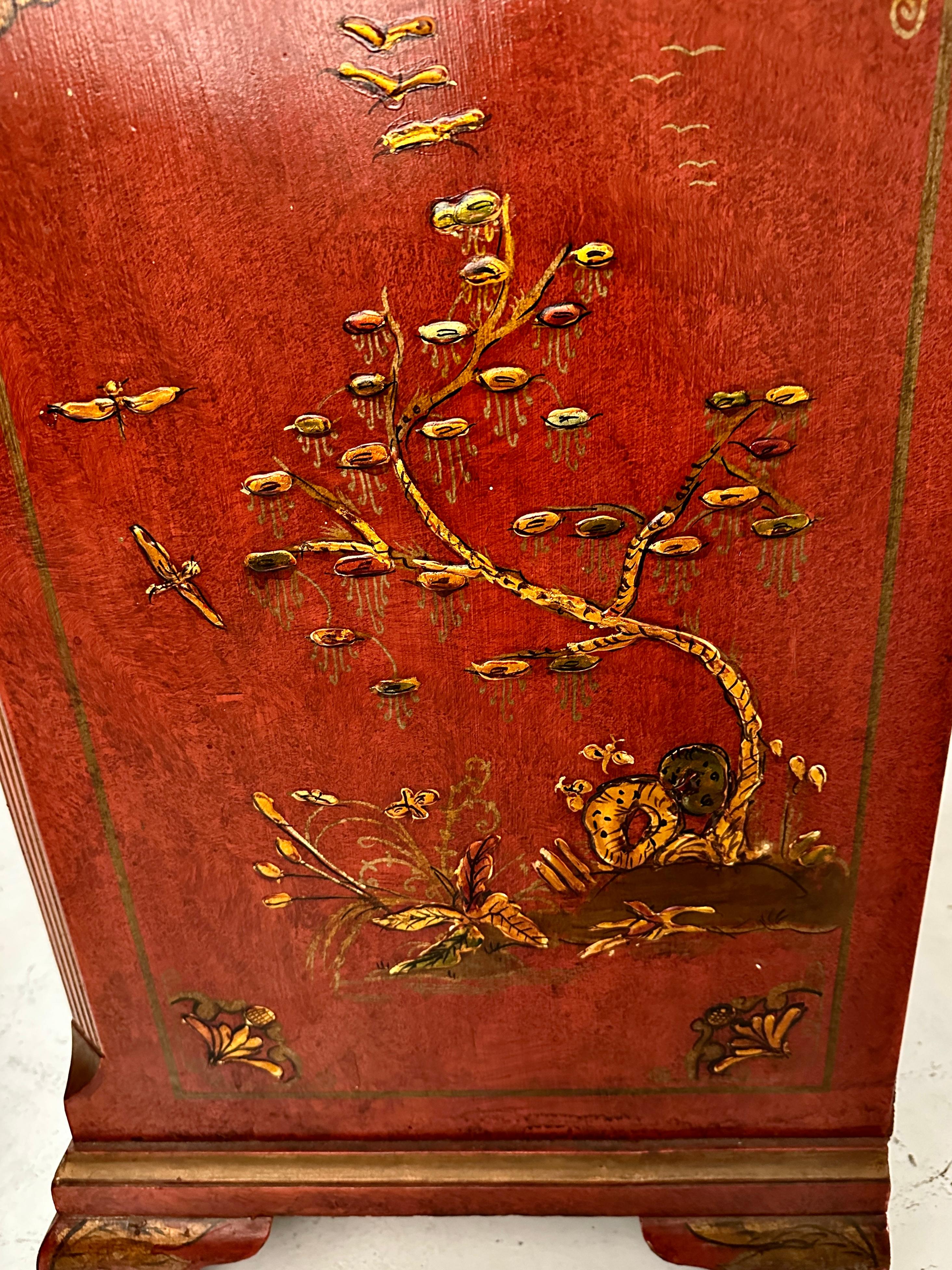 18th Century English Dresser with 19th Century Chinoiserie Decoration  For Sale 10