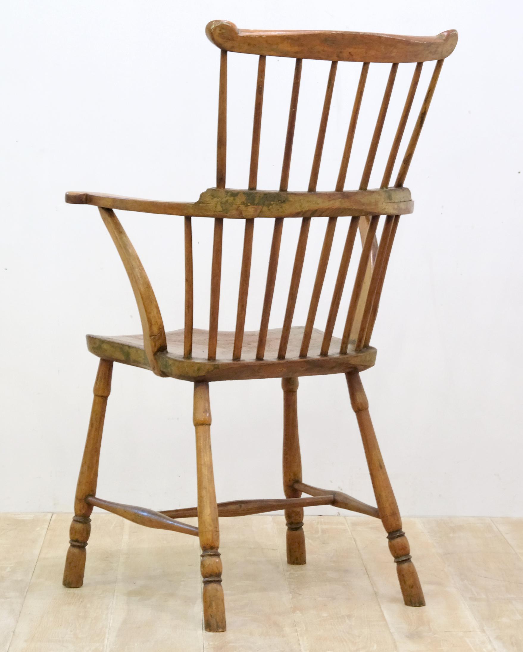 18th Century English Elm and Beech Provincial Comb Back Windsor Chair In Good Condition In Totnes, GB