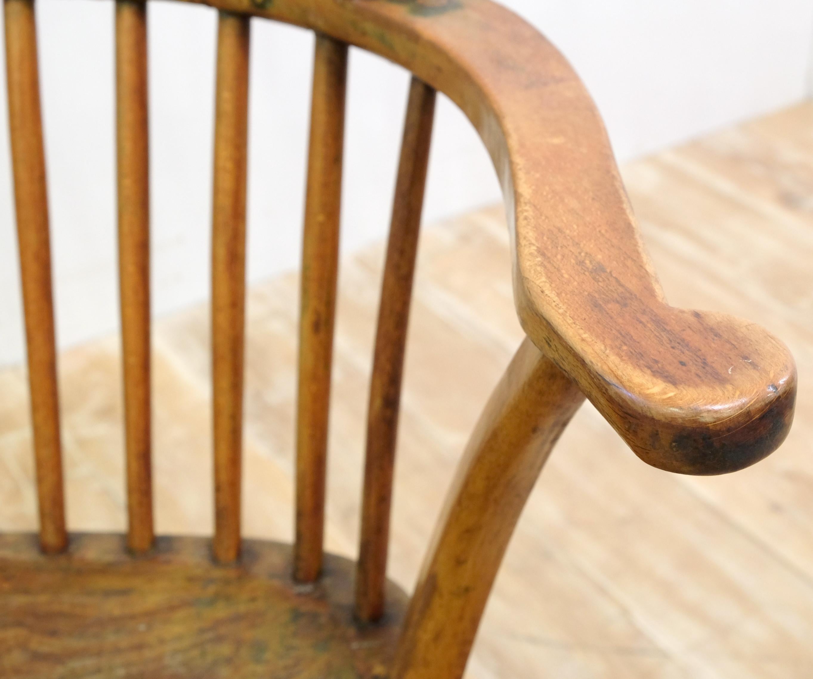 18th Century English Elm and Beech Provincial Comb Back Windsor Chair 5