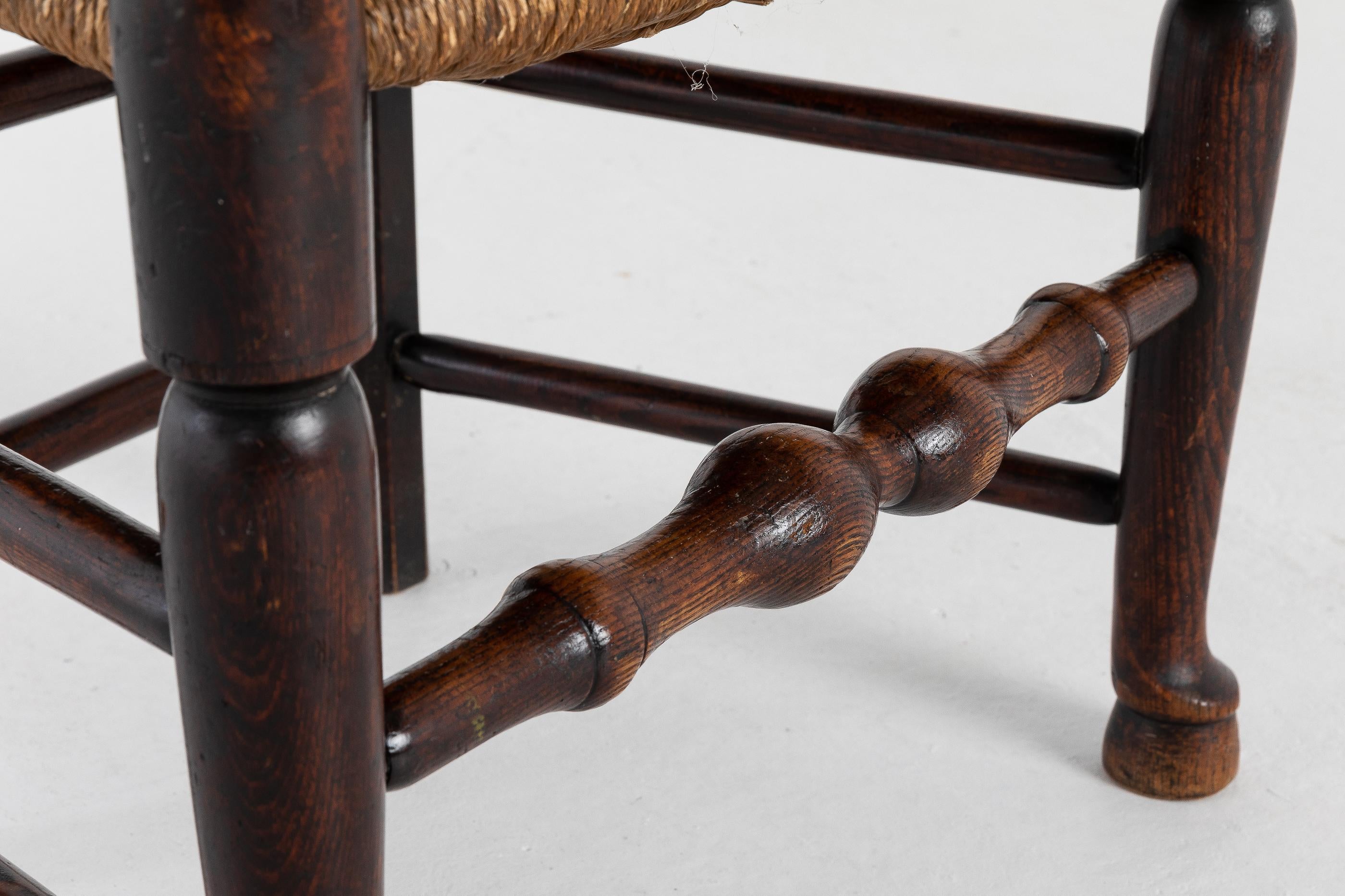 18th Century and Earlier 18th Century English Elm Ladder-Back Carver Chair For Sale