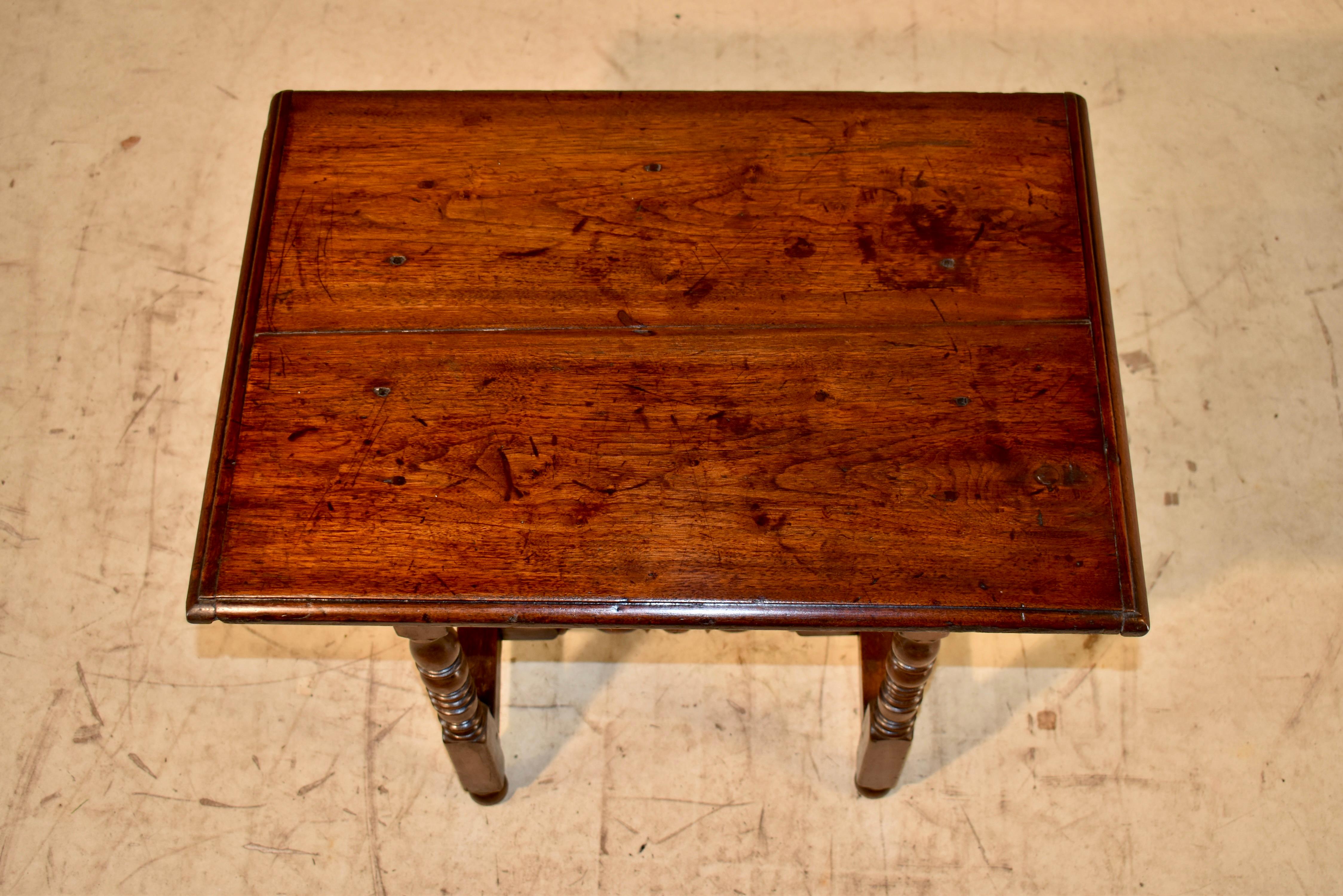 18th Century English Elm Side Table In Good Condition For Sale In High Point, NC