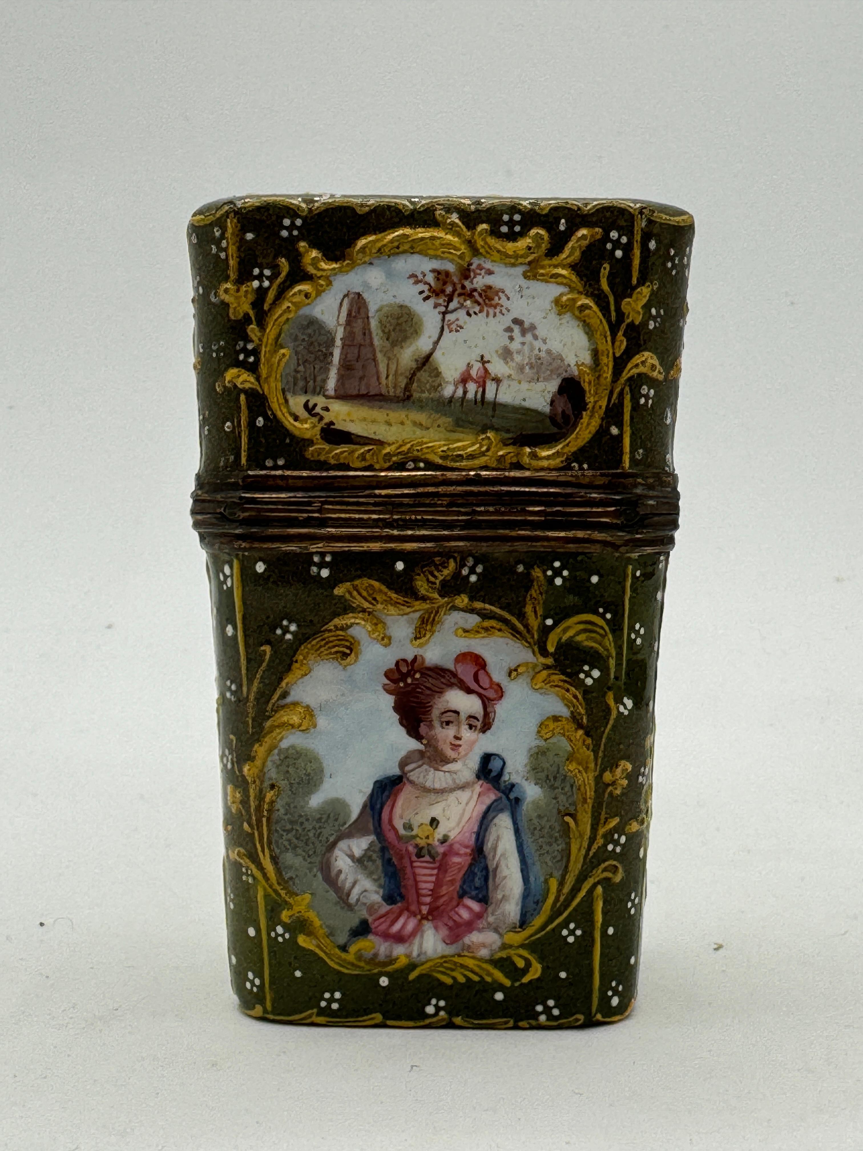 18th Century English Enamel Etui with Scent Bottles In Good Condition In Basildon, GB