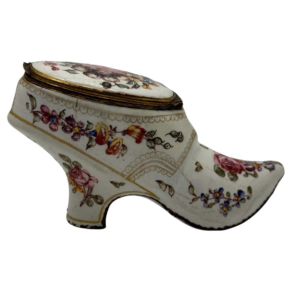 Rococo Decorative Objects - 853 For Sale at 1stDibs | rococo objects ...