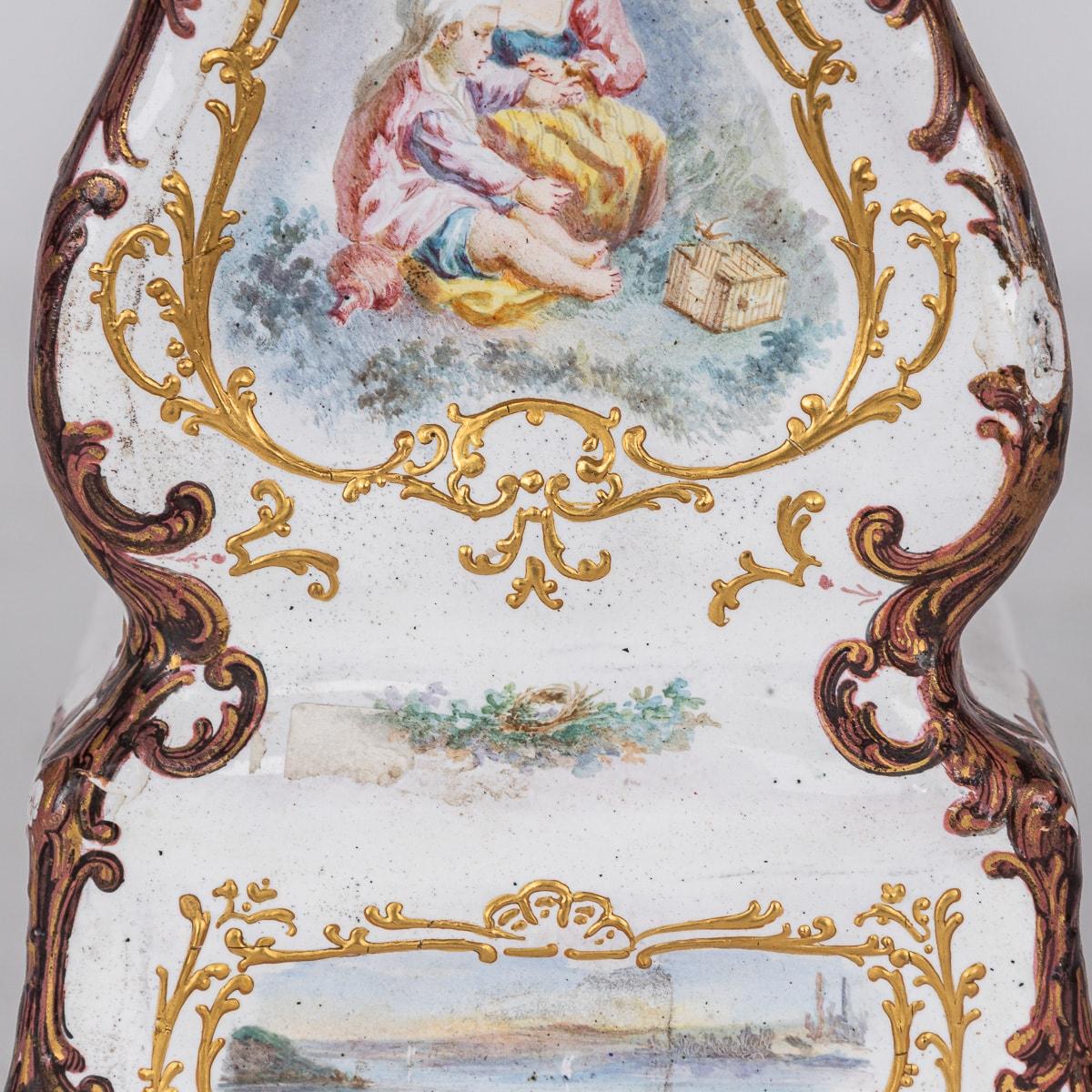 Englische Emaille-Tischuhr aus dem 18. Jahrhundert mit floralen und romantischen Szenen, um 1770 im Angebot 8