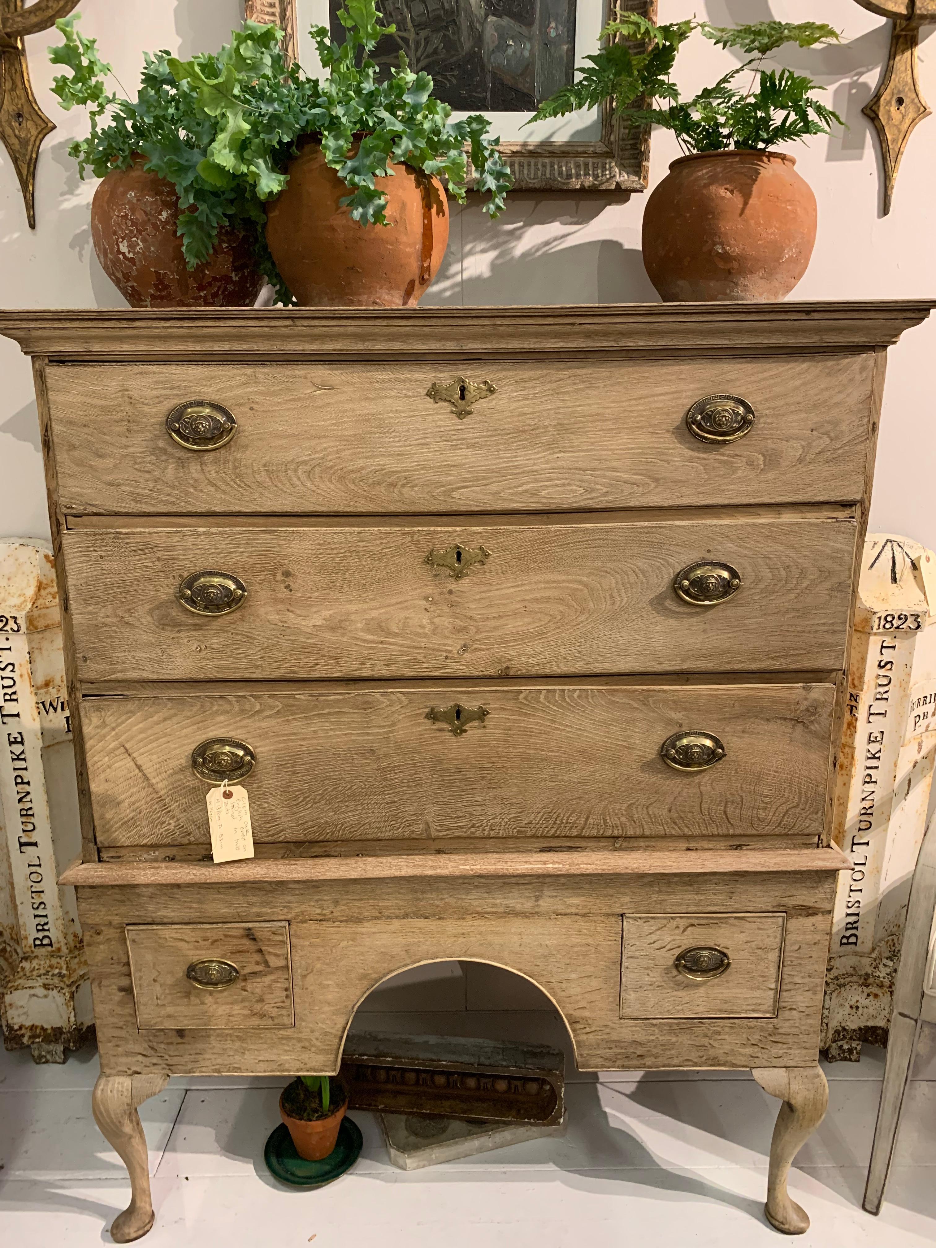 Georgian 18th Century English Five Drawer Oak Country Chest Sitting on a Stand For Sale