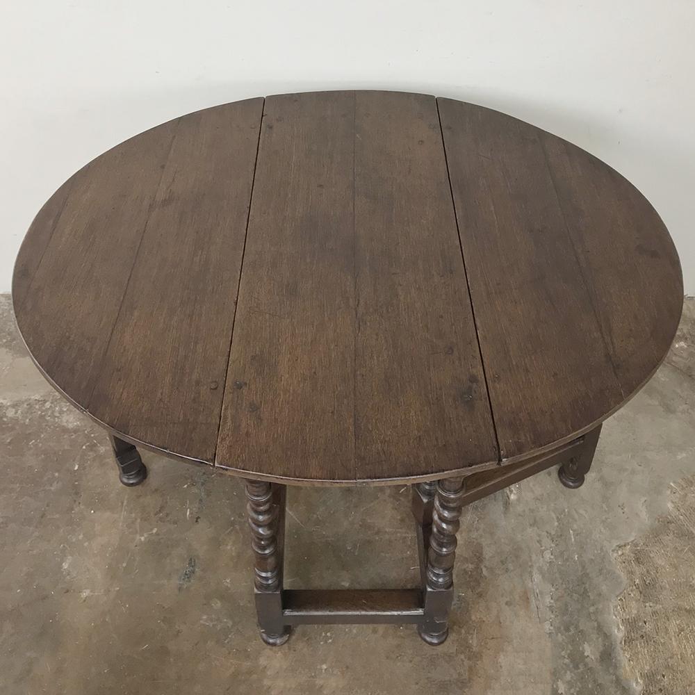 18th Century English Gateleg Drop Leaf Table 7