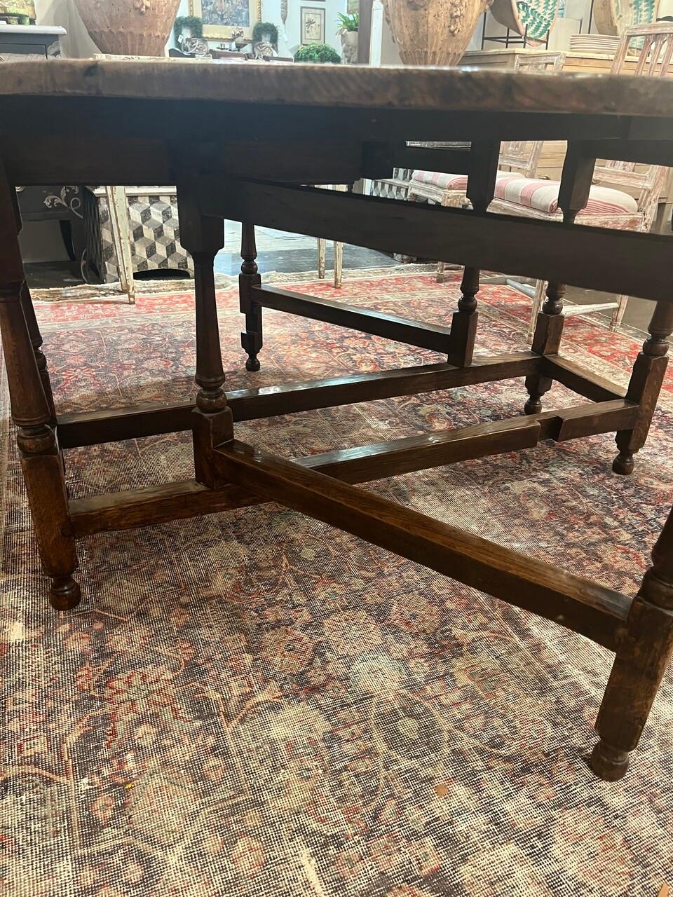 Table anglaise du XVIIIe siècle Bon état - En vente à Houston, TX