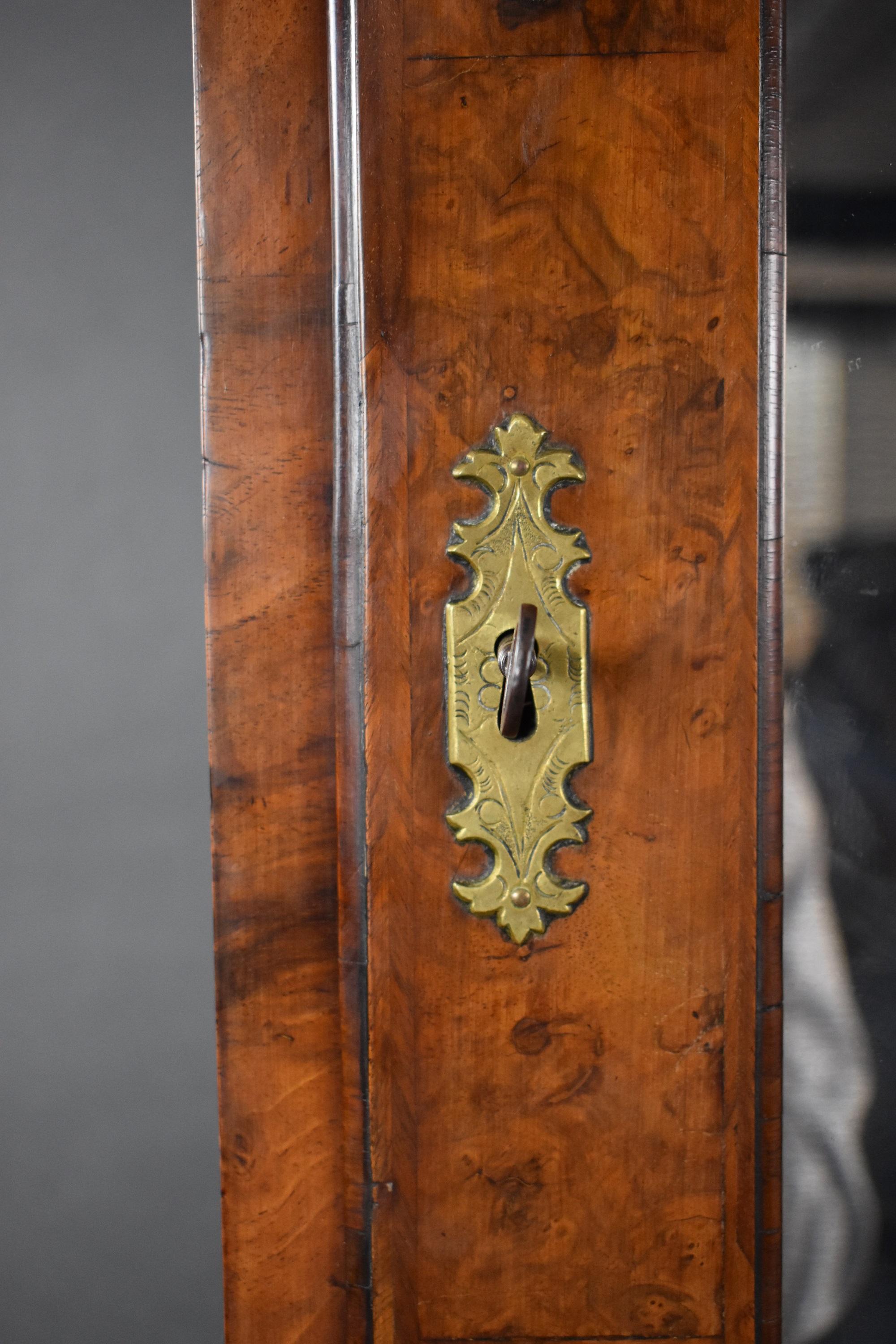 18th Century English George I Walnut Secretary Bookcase For Sale 7